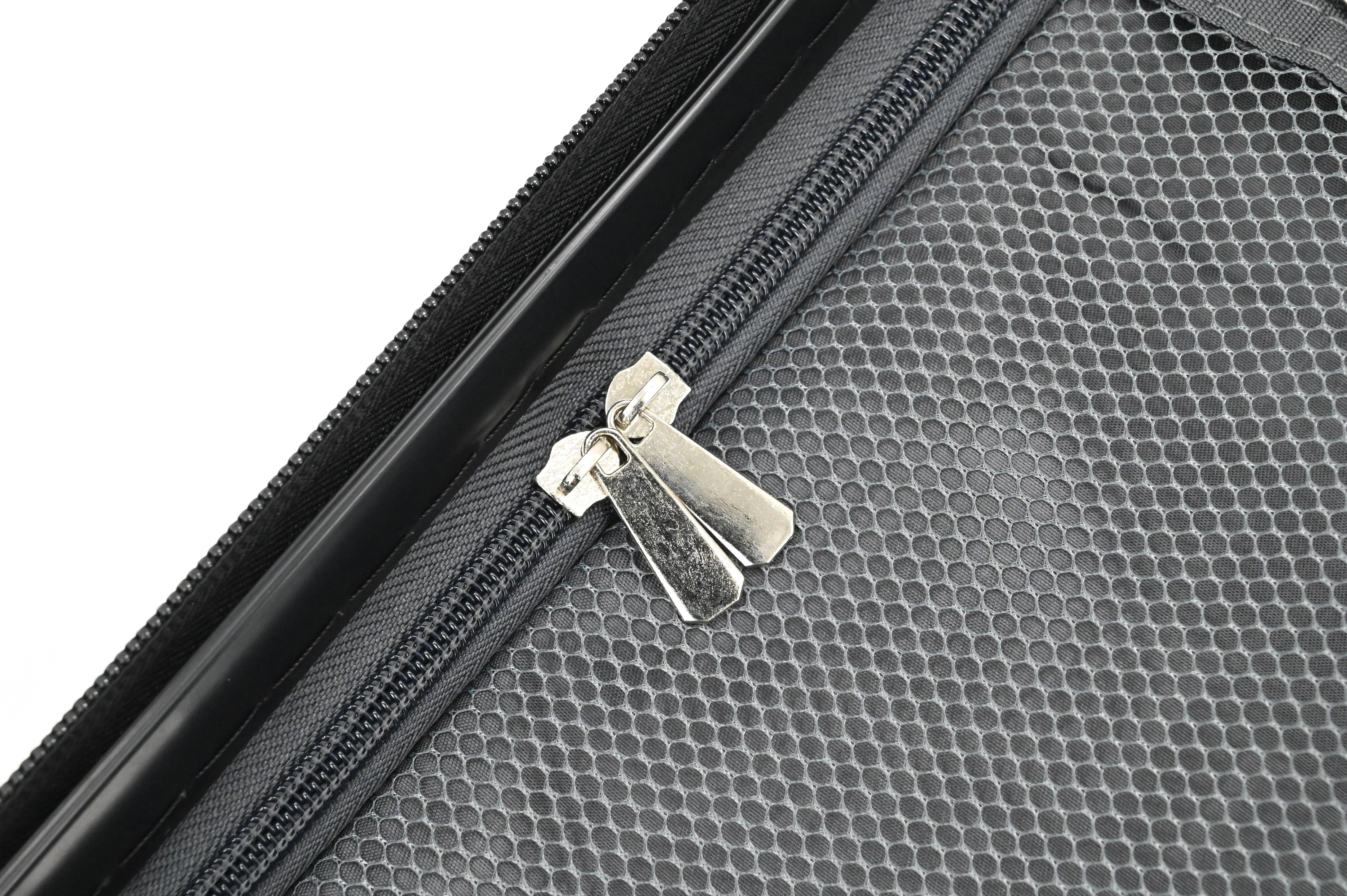 AERO Expandable 3-Piece Spinner Luggage Set