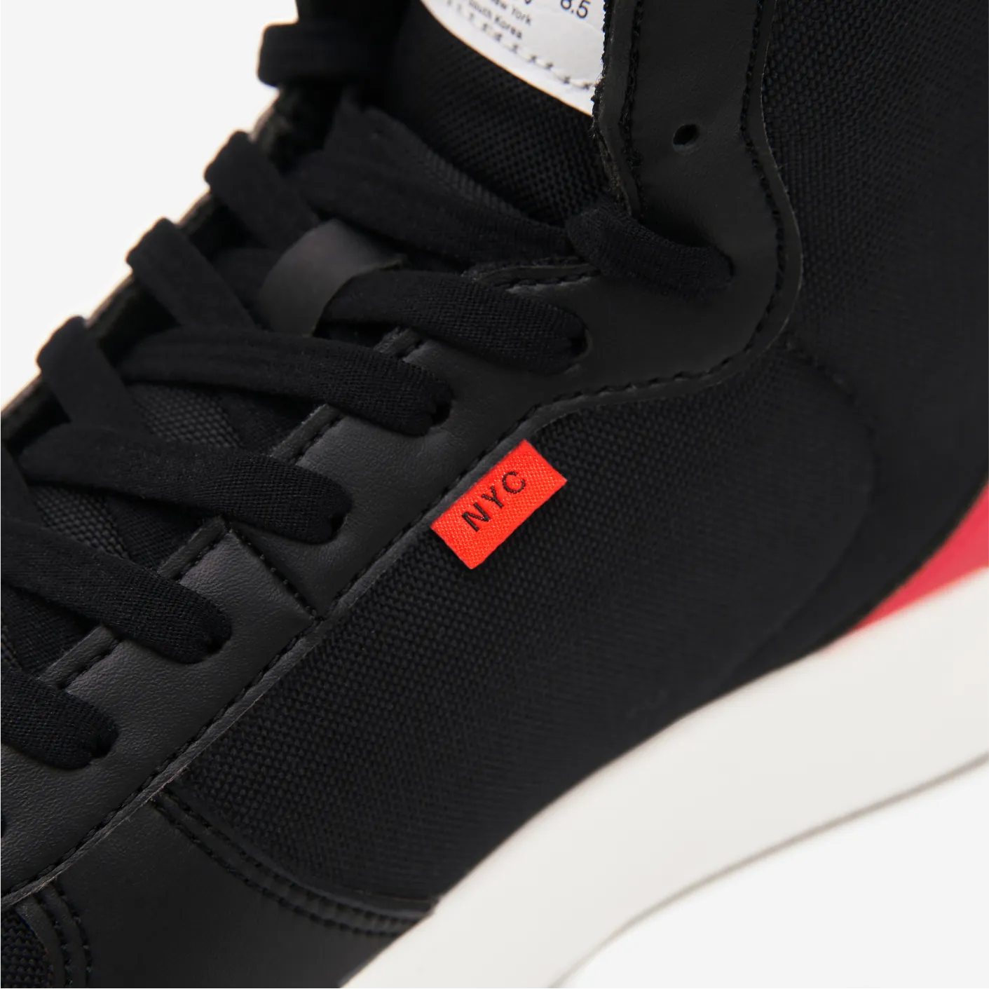 Atoms Model 251 Men's Lifestyle Shoes