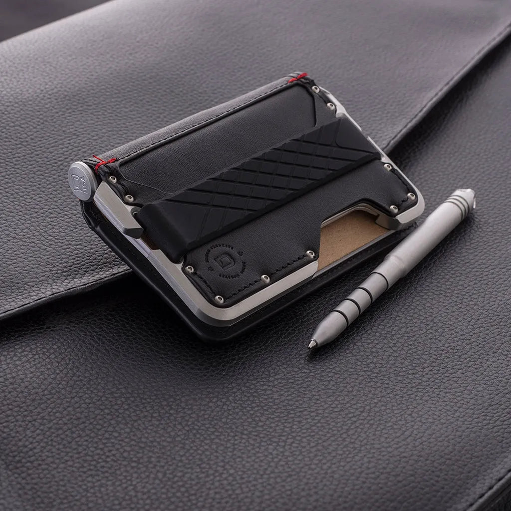 D03 - 3 Pocket Bifold Wallet with Pen Cavity