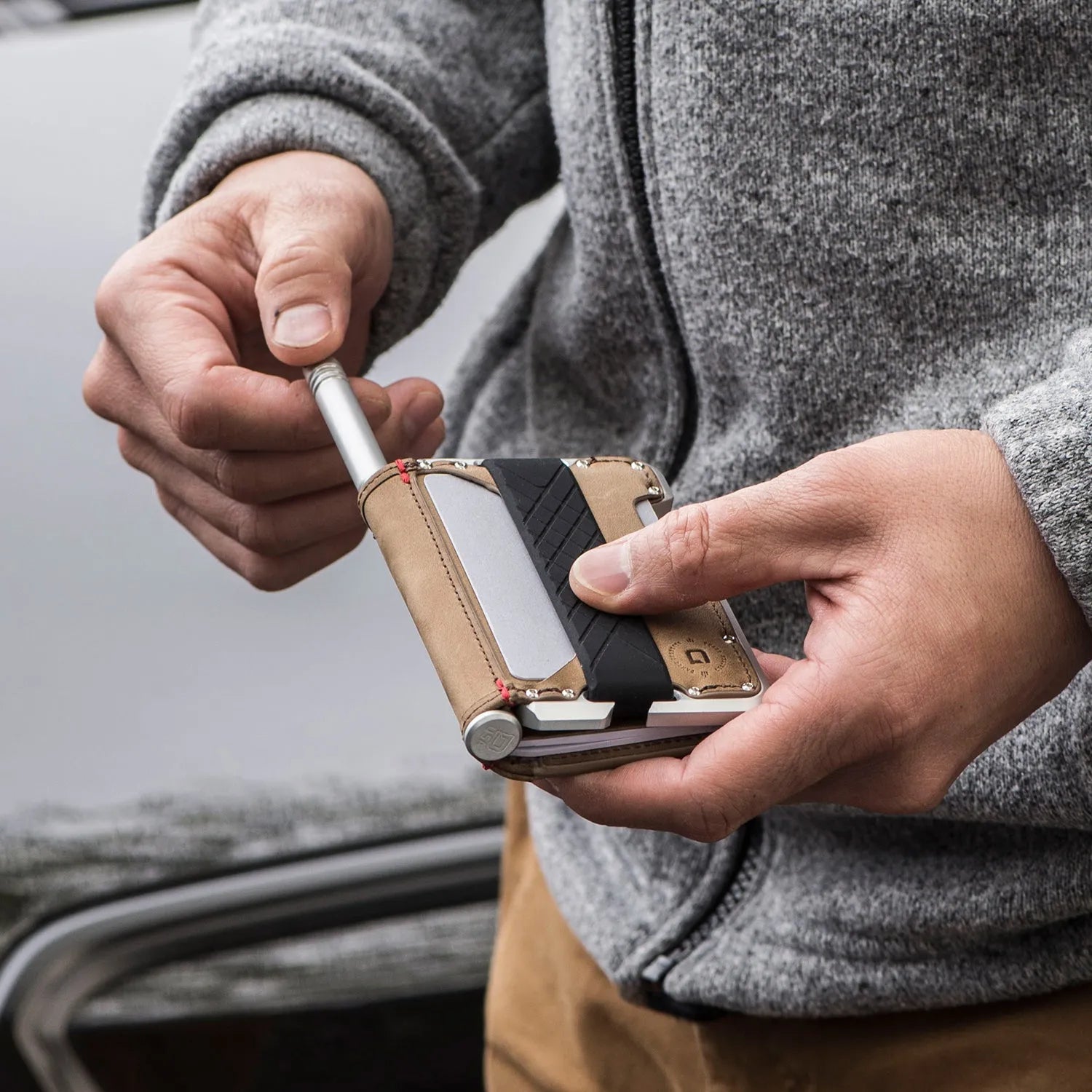 D03 - 3 Pocket Bifold Wallet with Pen Cavity