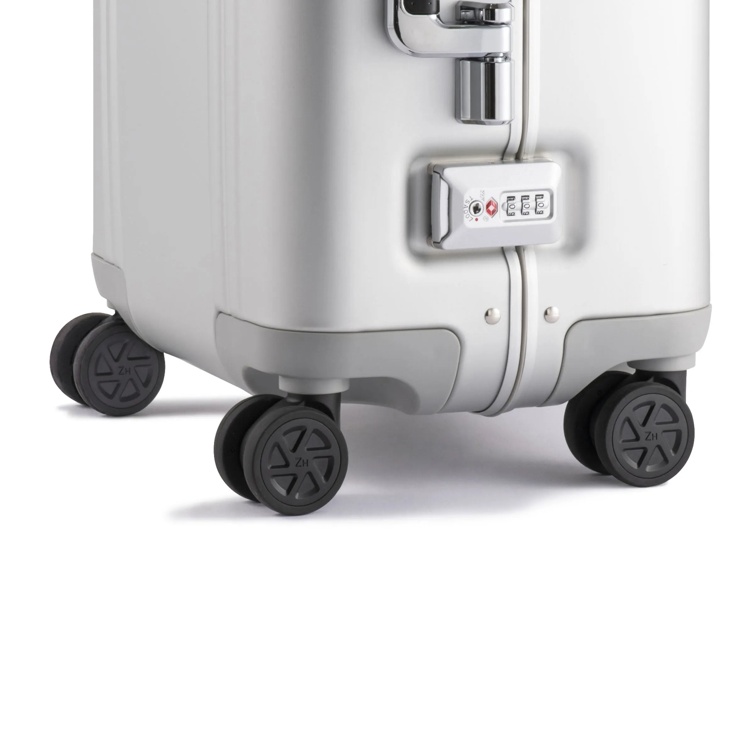 Classic Aluminum 3.0 International Carry-on 33L