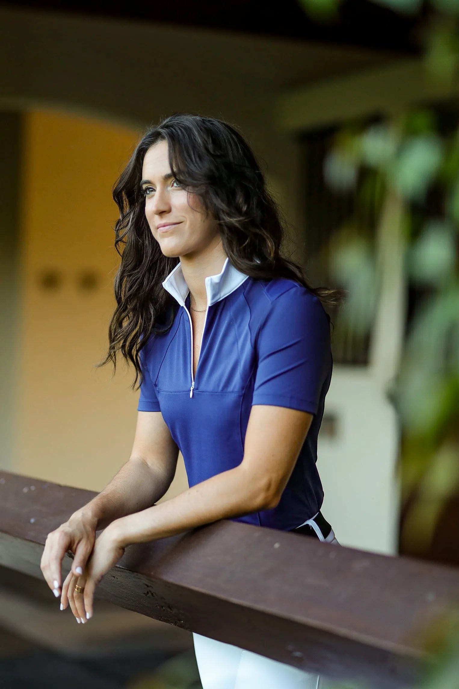 Bella Shirt – Chic Short Sleeve Performance Top