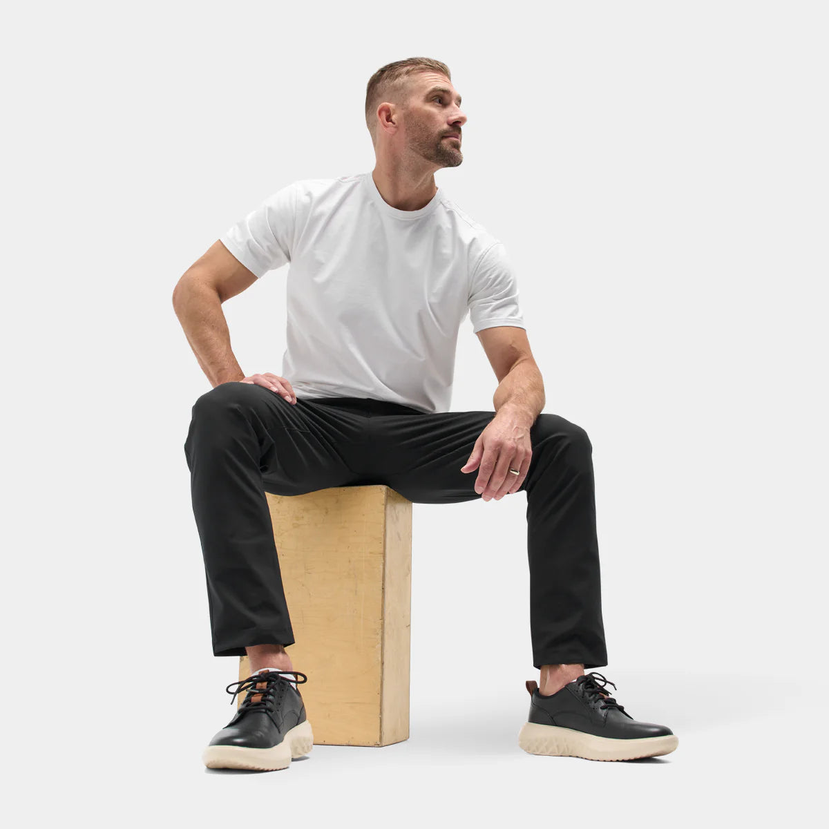 The Outset Pant - Classic Fit