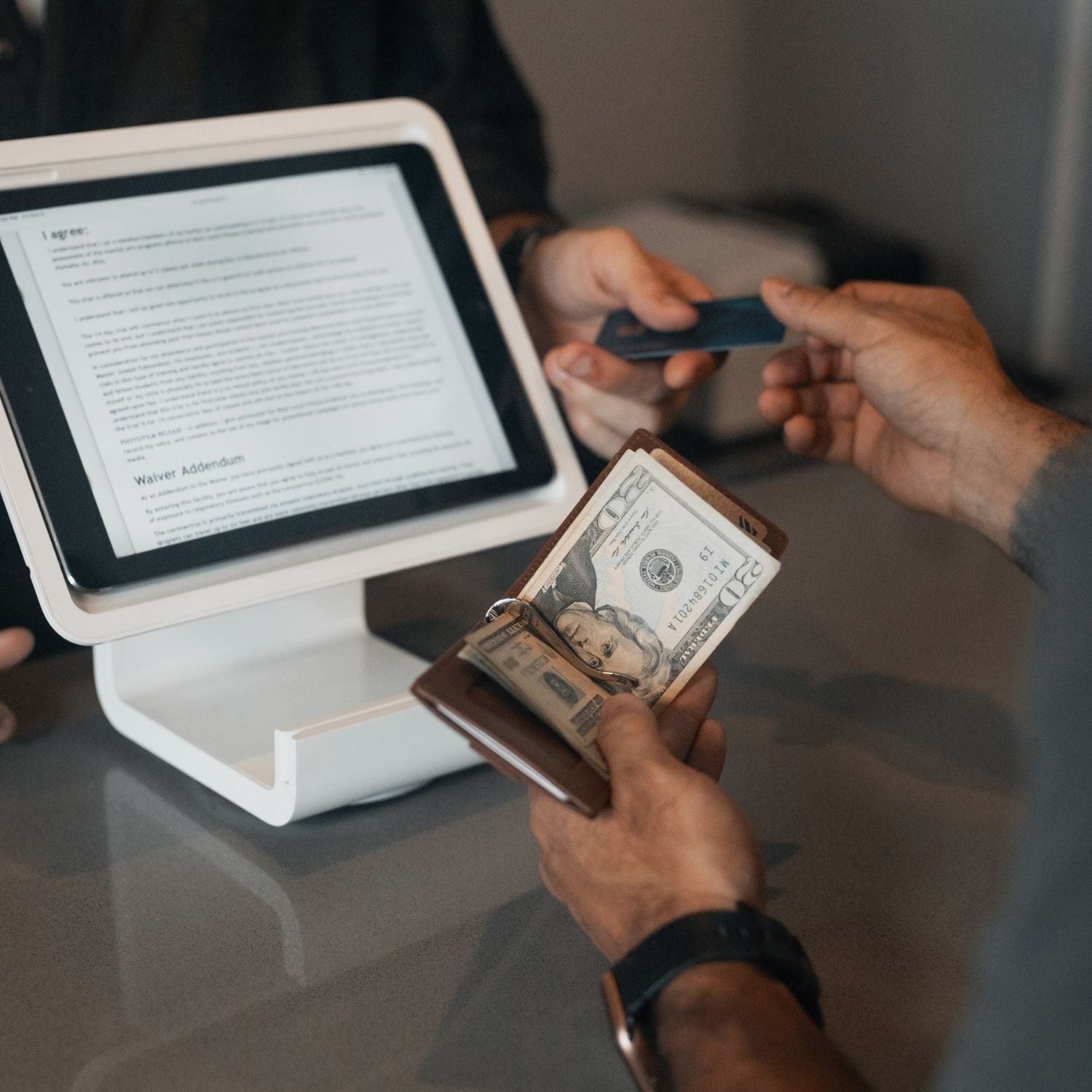 The Apollo – Men's Slim RFID Bifold Wallet