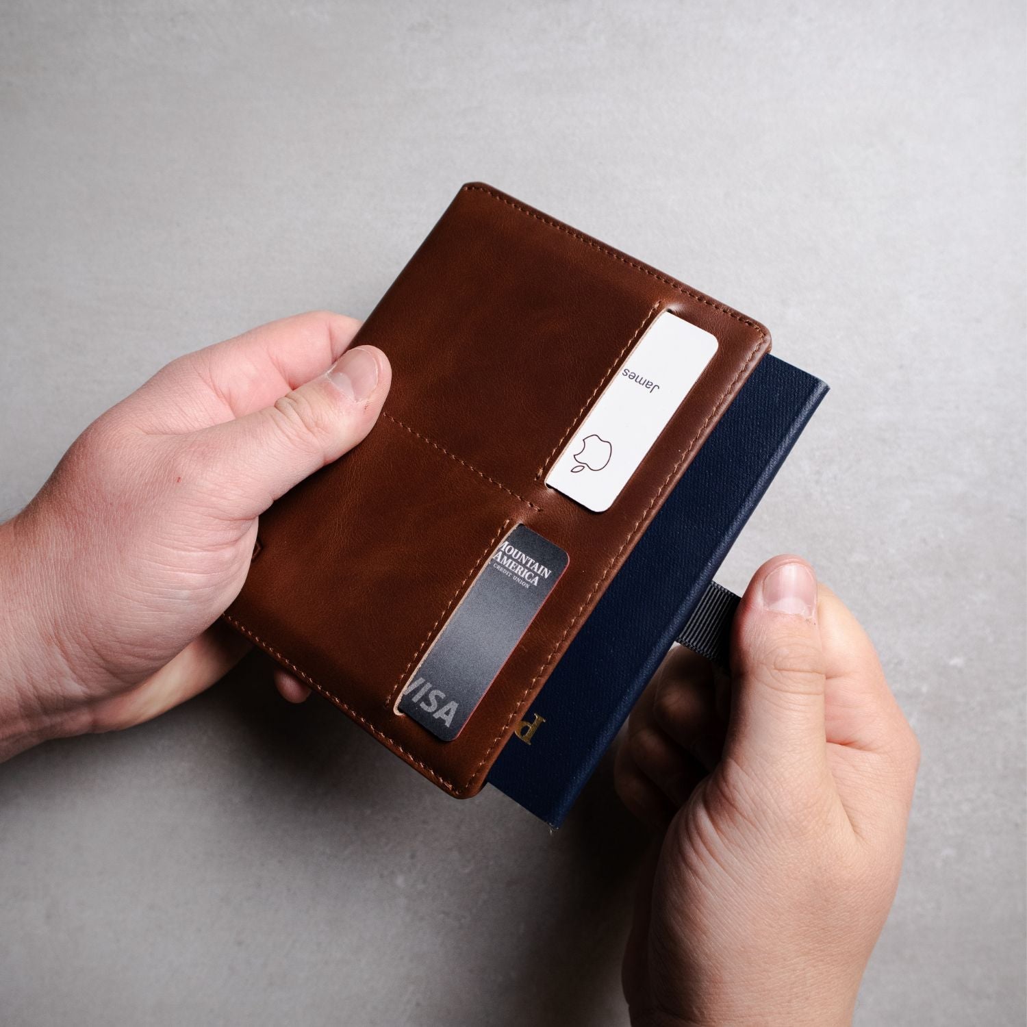 The Atlas – Men's RFID Travel Bifold Wallet