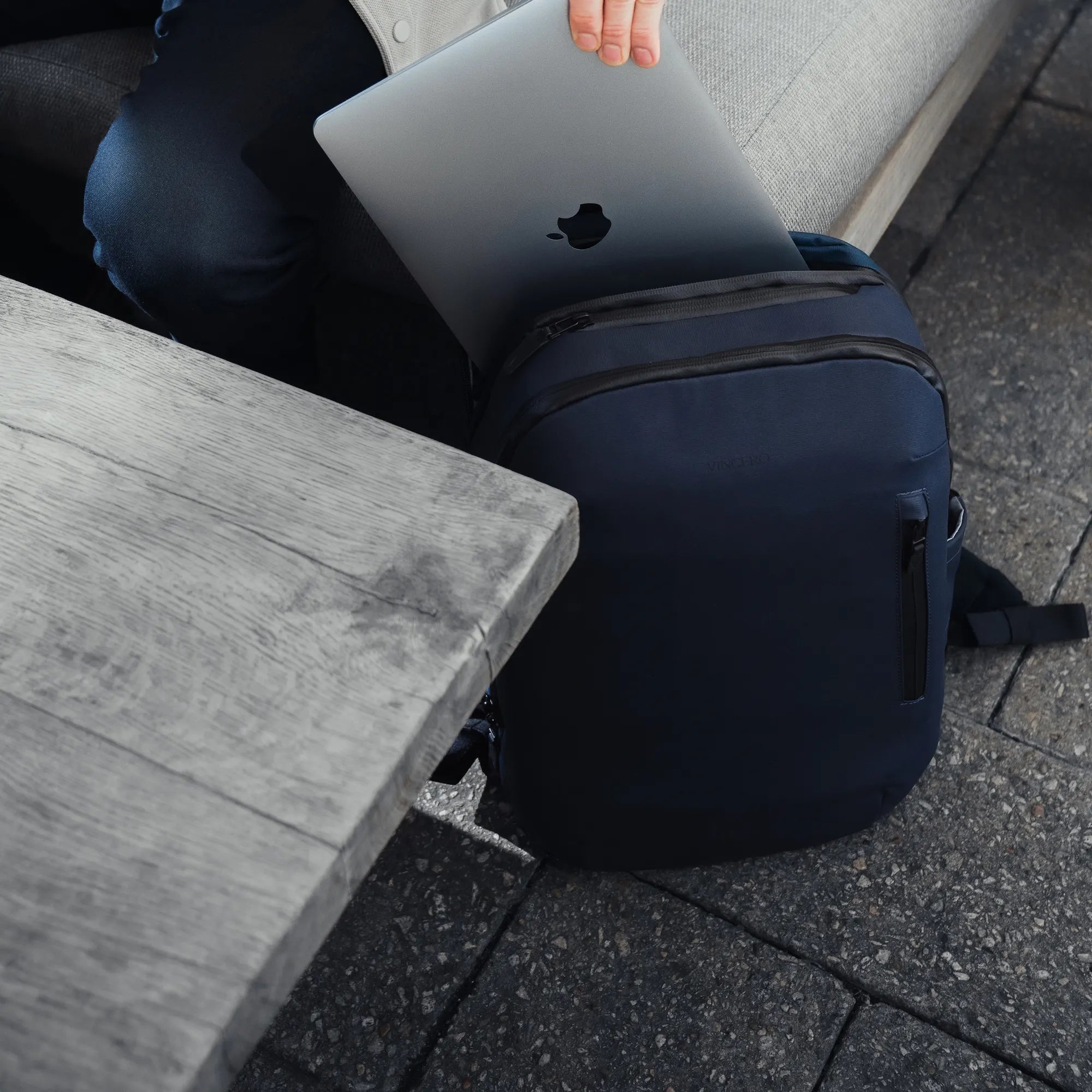 The Commuter Backpack - Midnight Blue