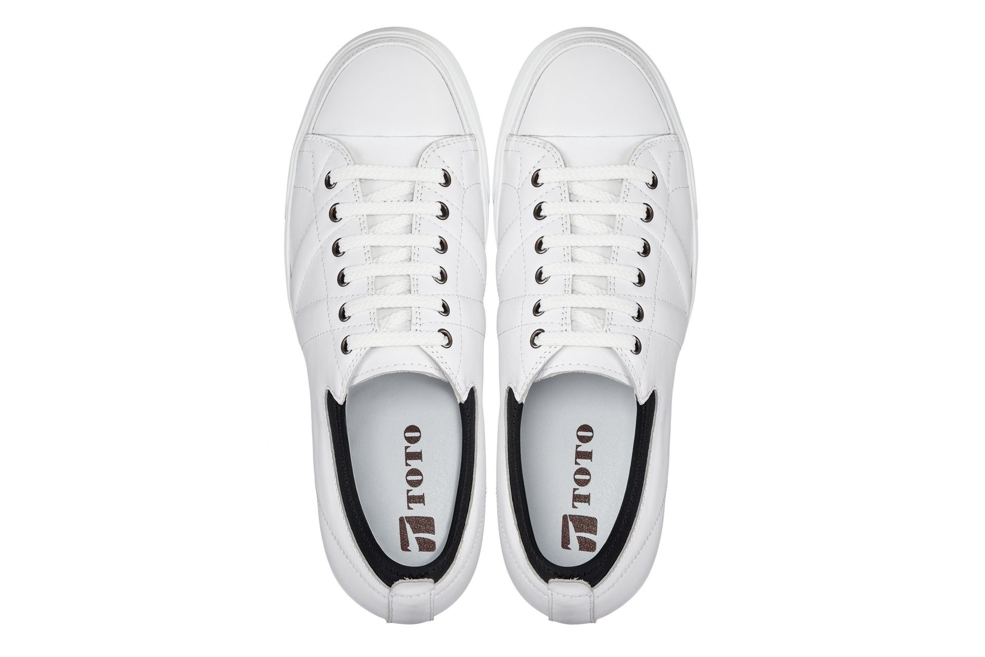 D8171 - 2.4 Inches Taller (White/Black) - Men's Sneakers