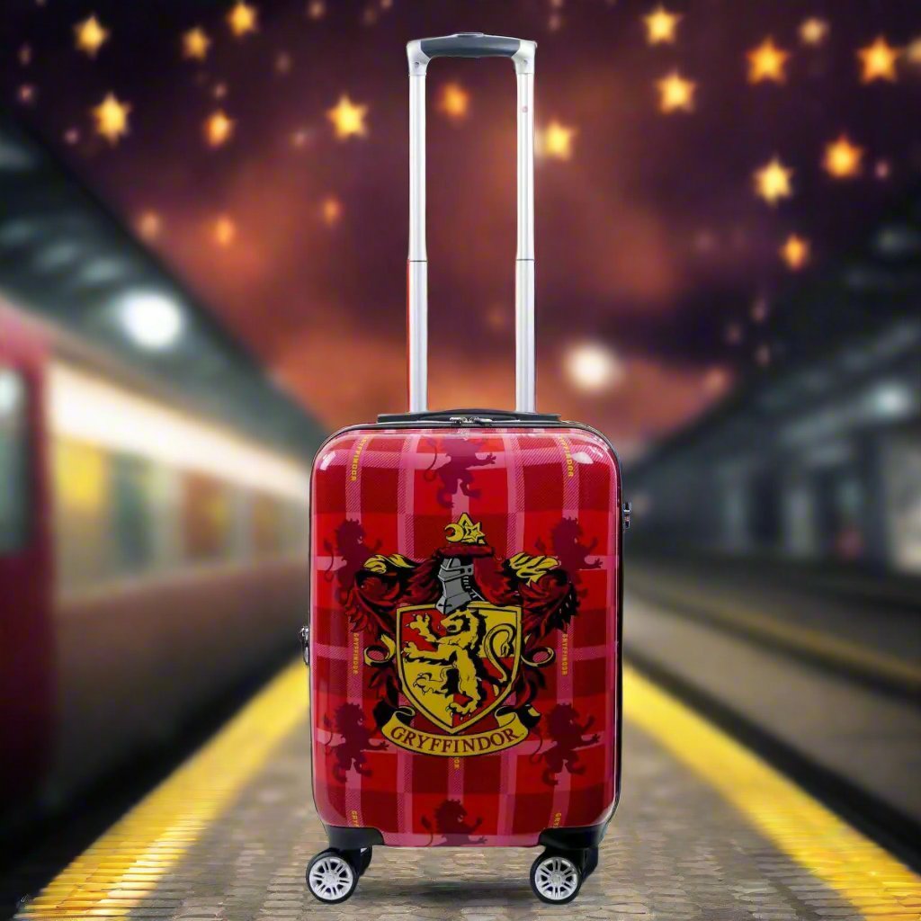 Harry Potter Gryffindor 22" Hardside Spinner Luggage, Red