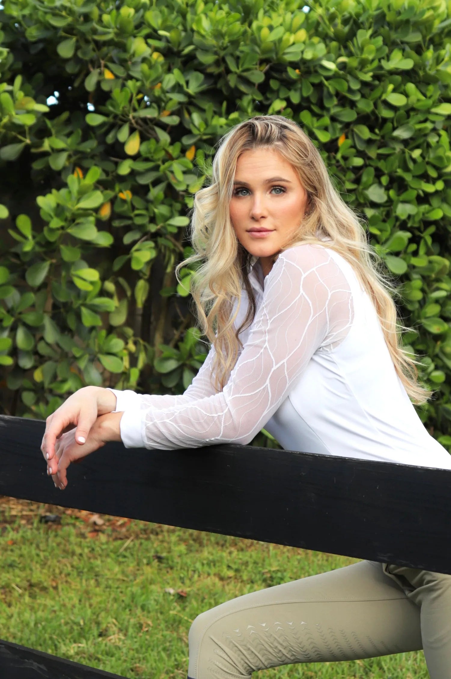 Ophelia Shirt – Lace Sleeve Show Top