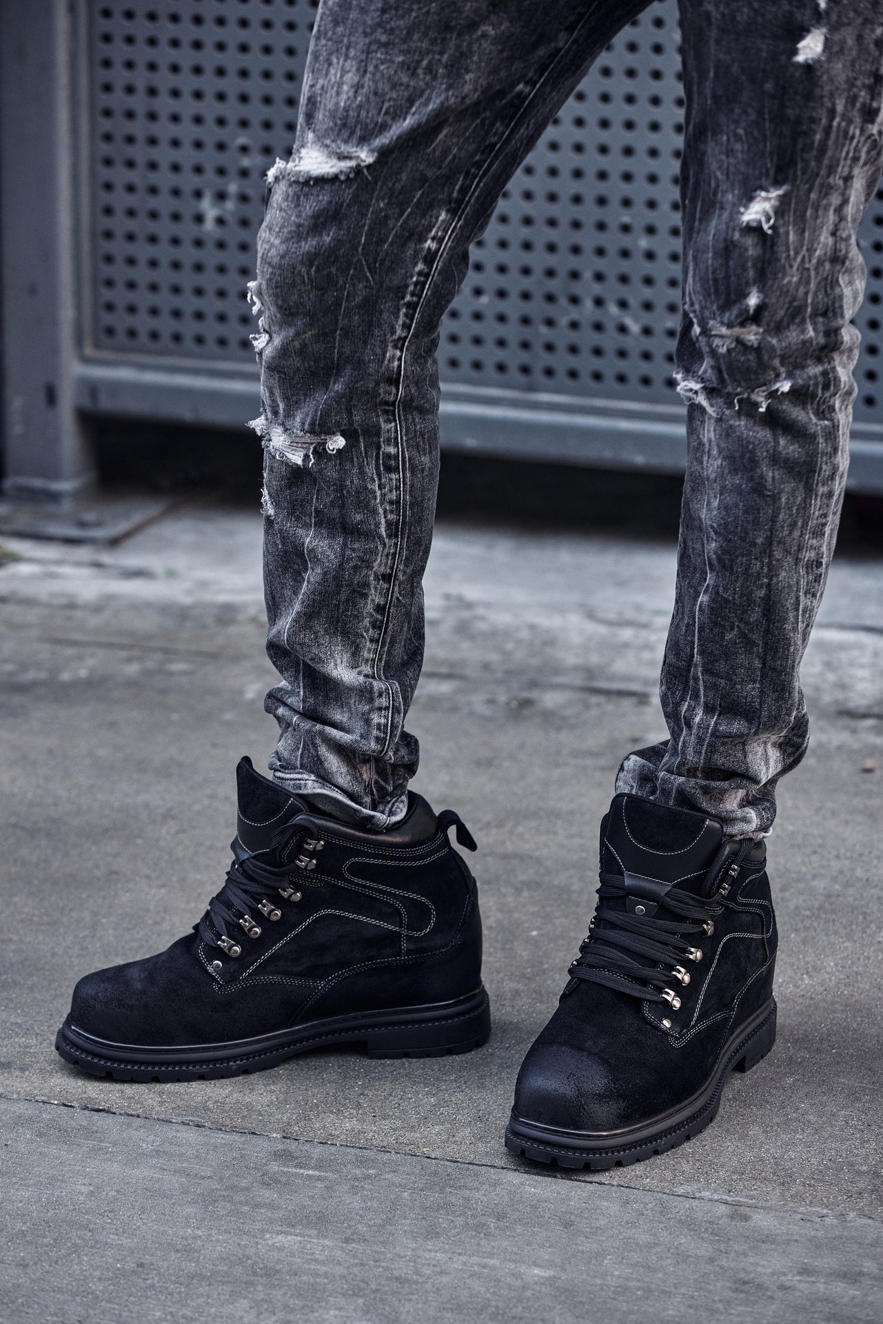 K881802 - 5.2" Taller Black Nubuck Height-Increasing Men's Boots