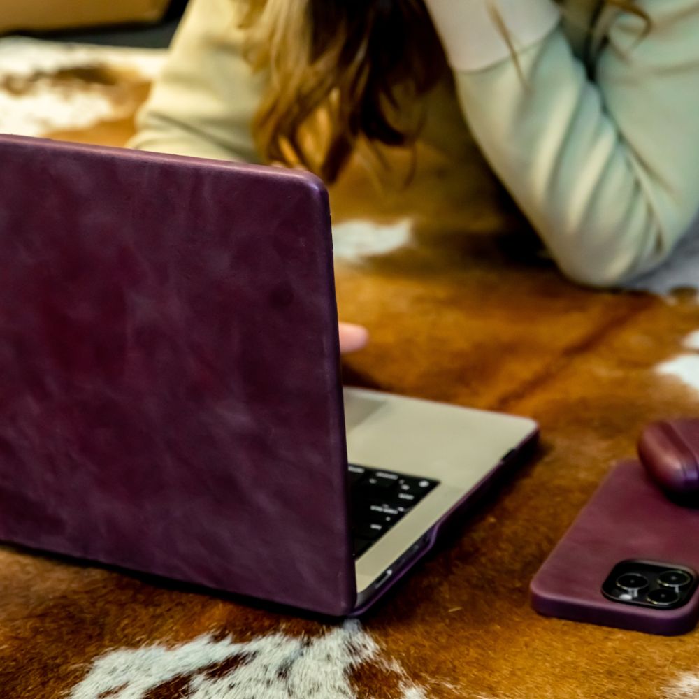 The Helm | Adventure Guide Macbook Air/Pro Cover