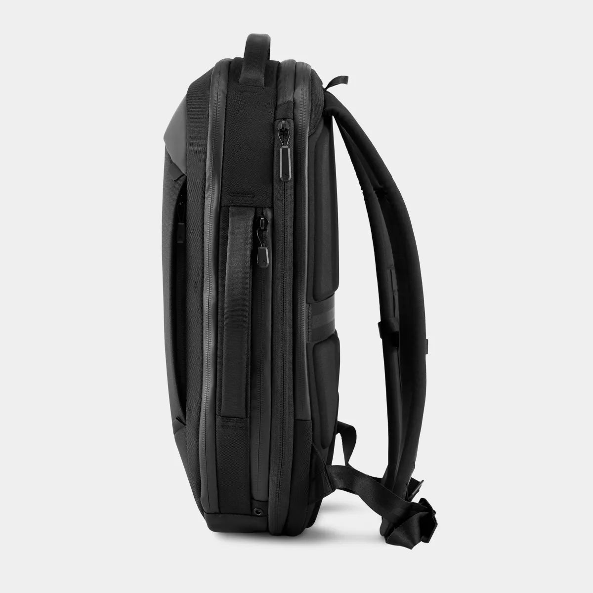 Expandable 15L to 21L Navigator Backpack