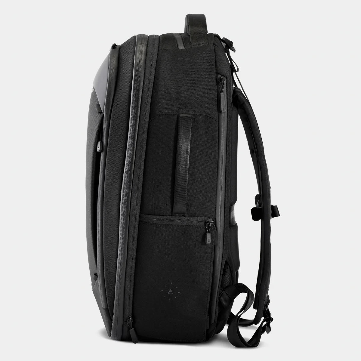 Navigator Travel 32L Backpack (Expands to 41L)