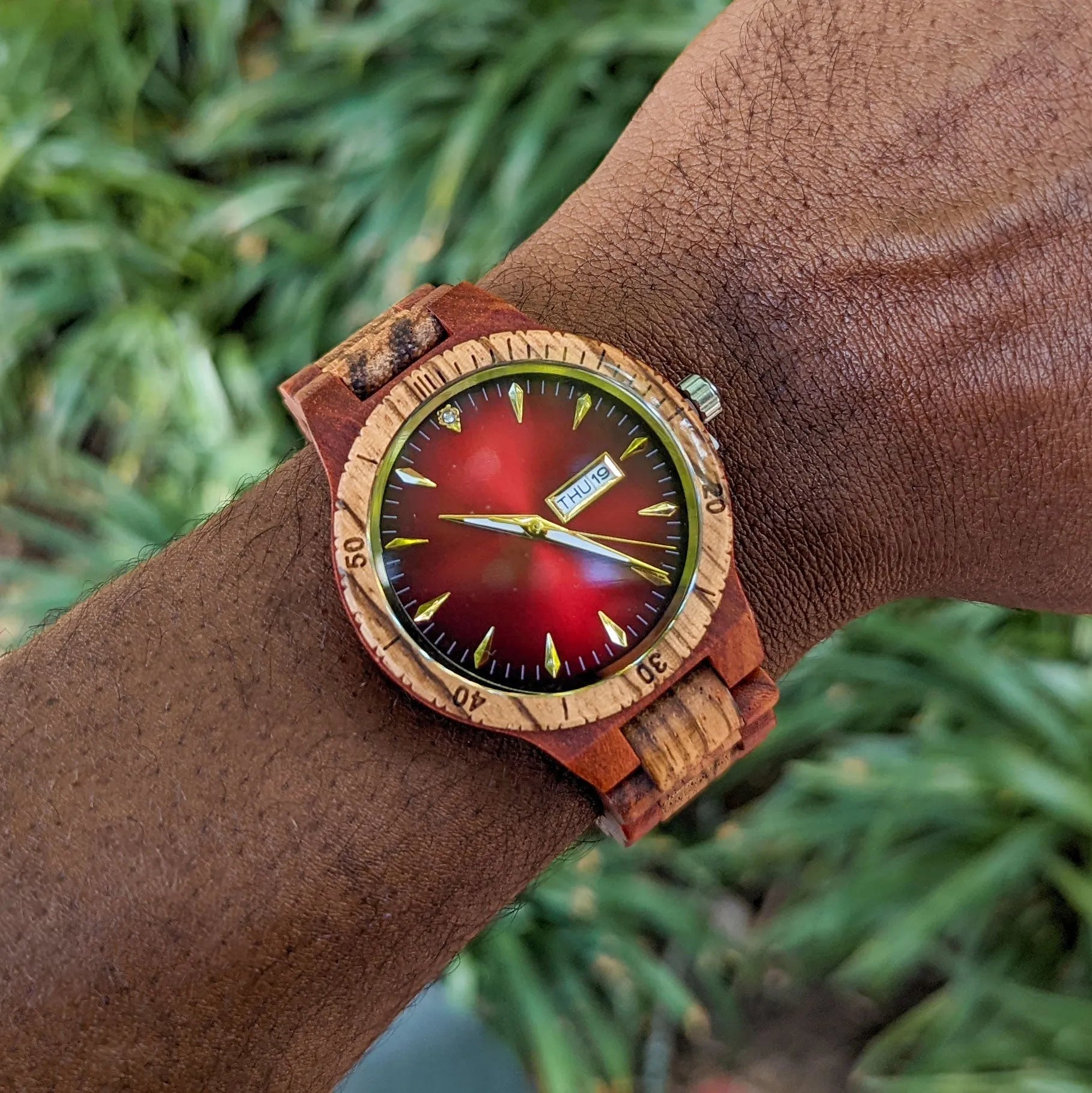 Justo Wooden Men's Watch | Red Brown