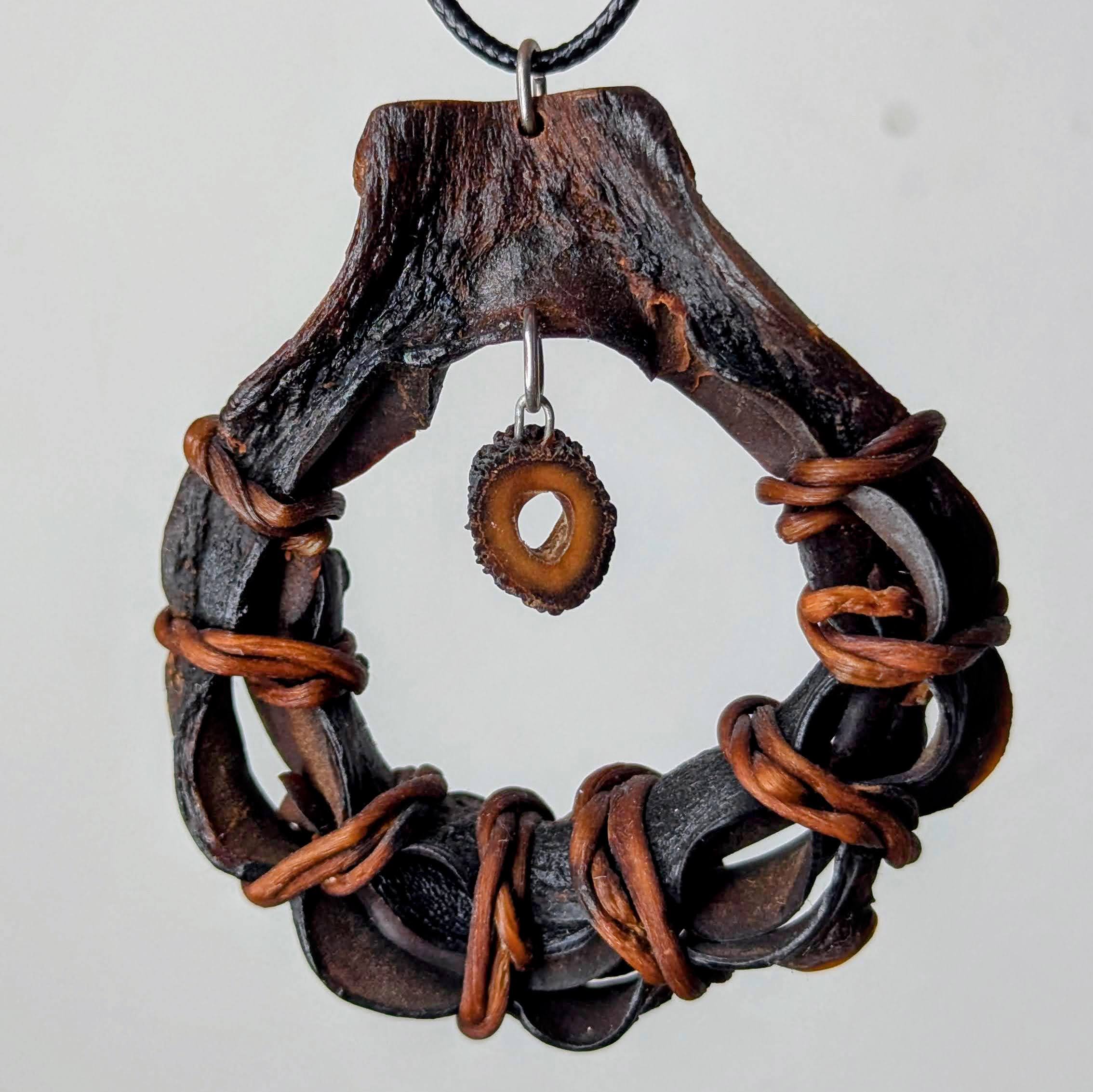 Sarcolaria Pendant Necklace