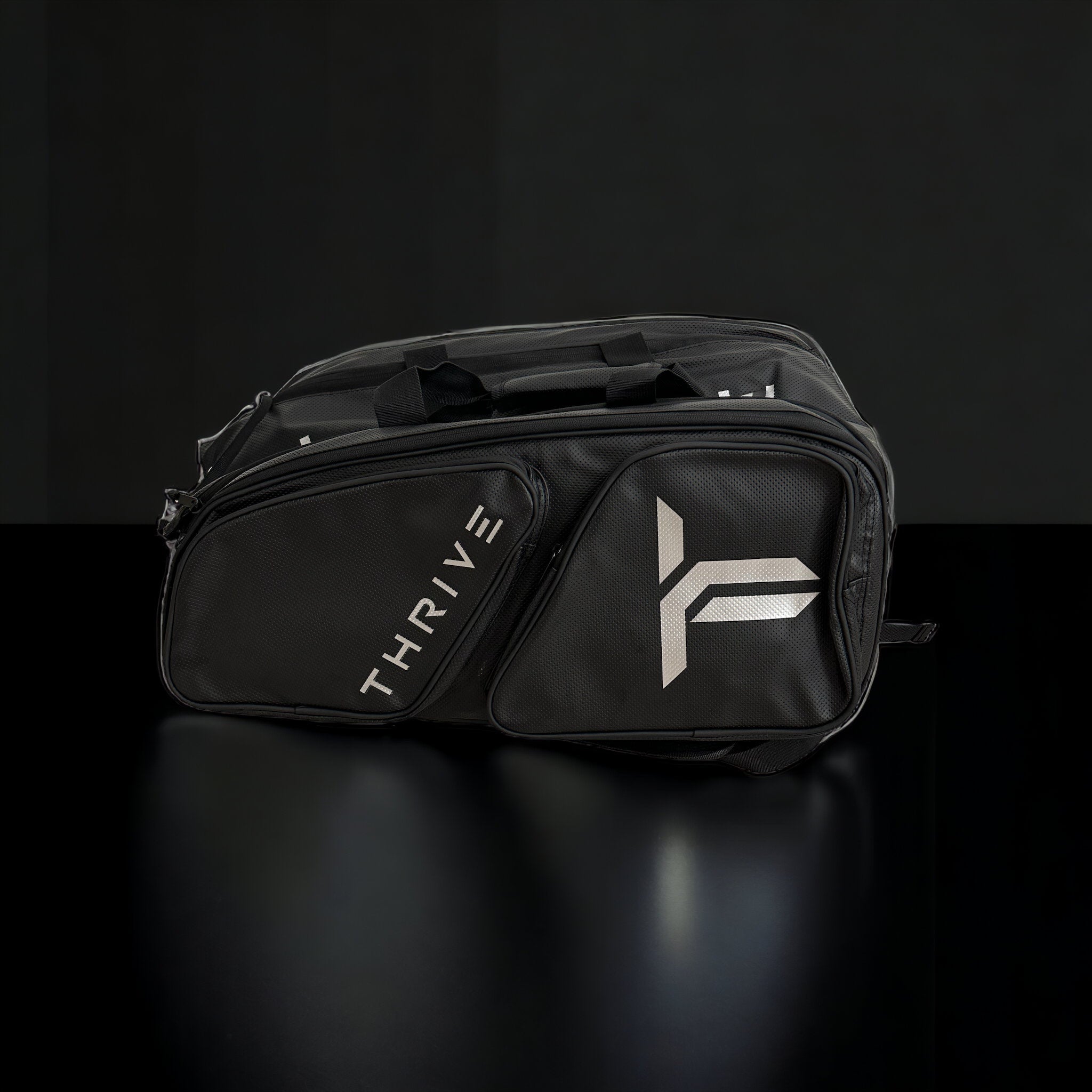 Elite Pro Tour Bag w/shoe bag- BLACK