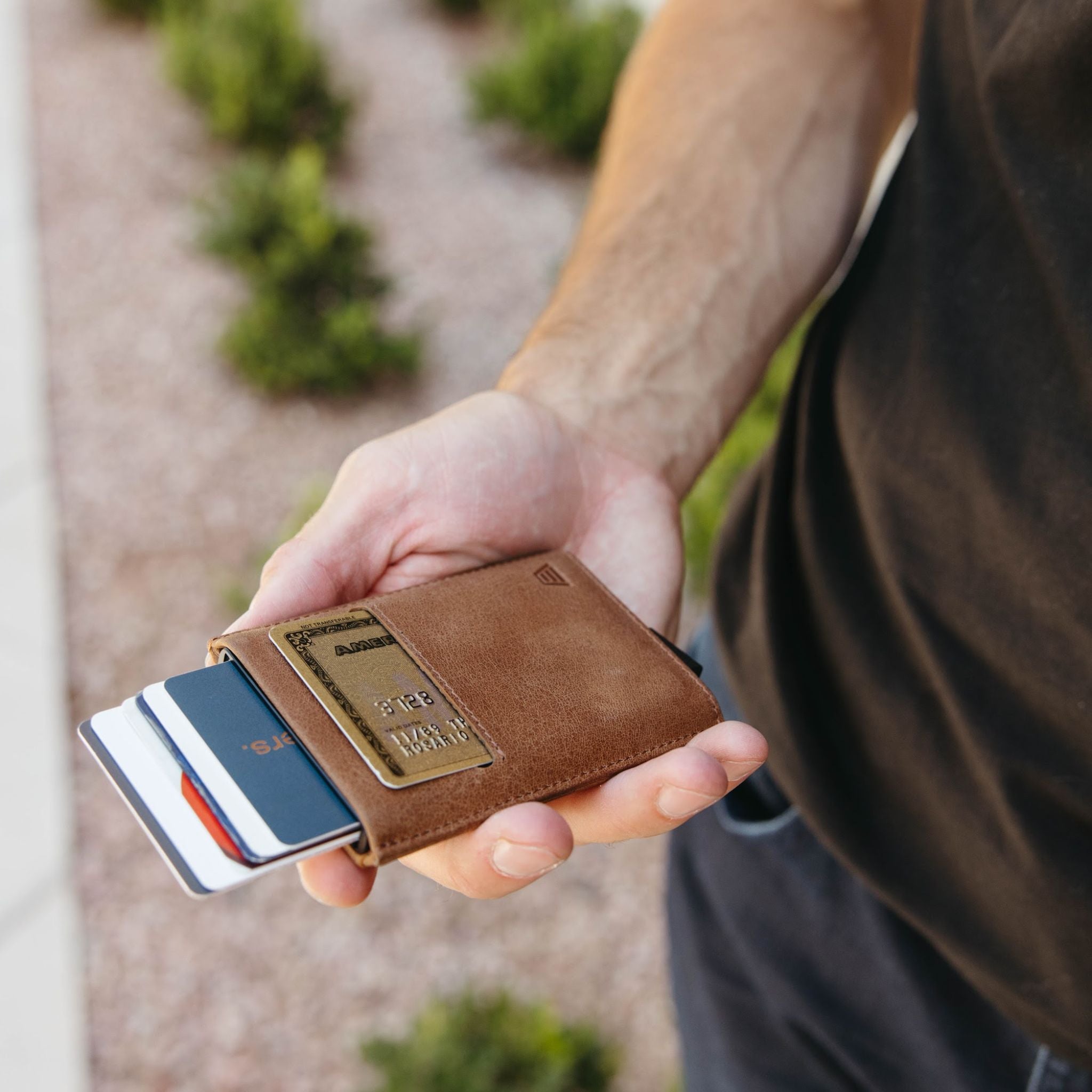 The Pilot – Men's RFID Aluminum Card Wallet