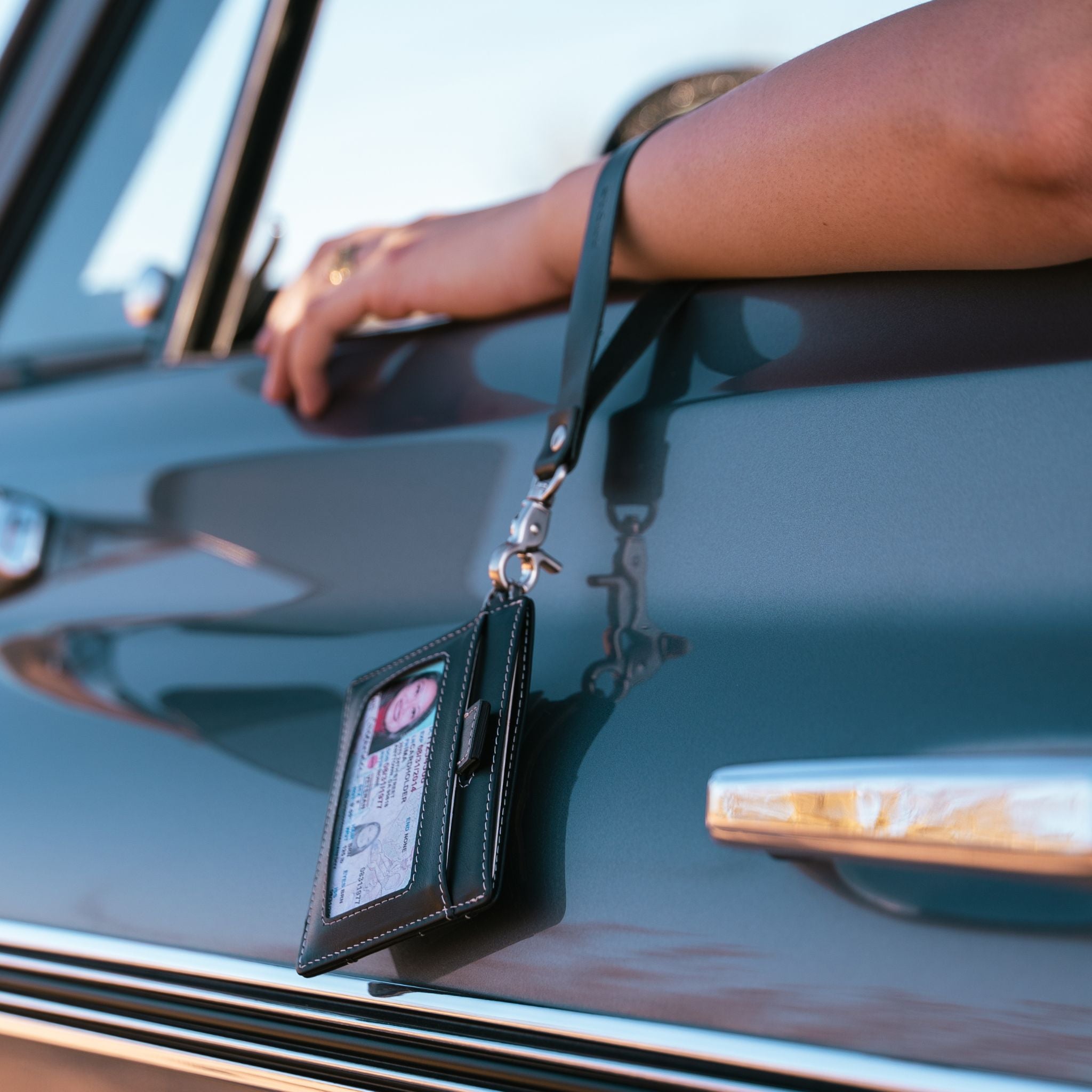 The Denner Slim RFID Leather Wallet