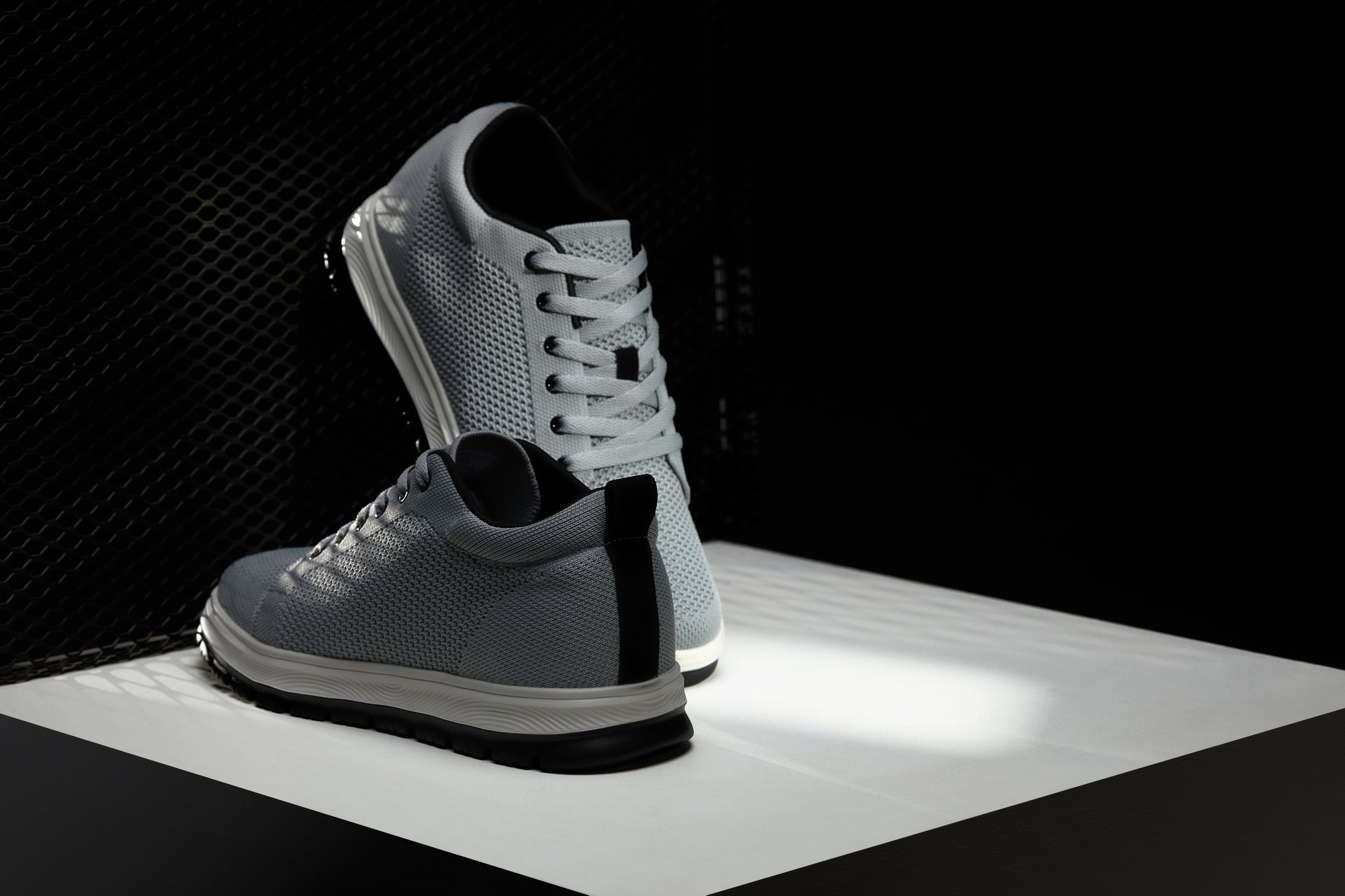 X2324 - 2.4 Inches Taller (Pewter Grey/White) - Lace Up Casual Men's Sneaker