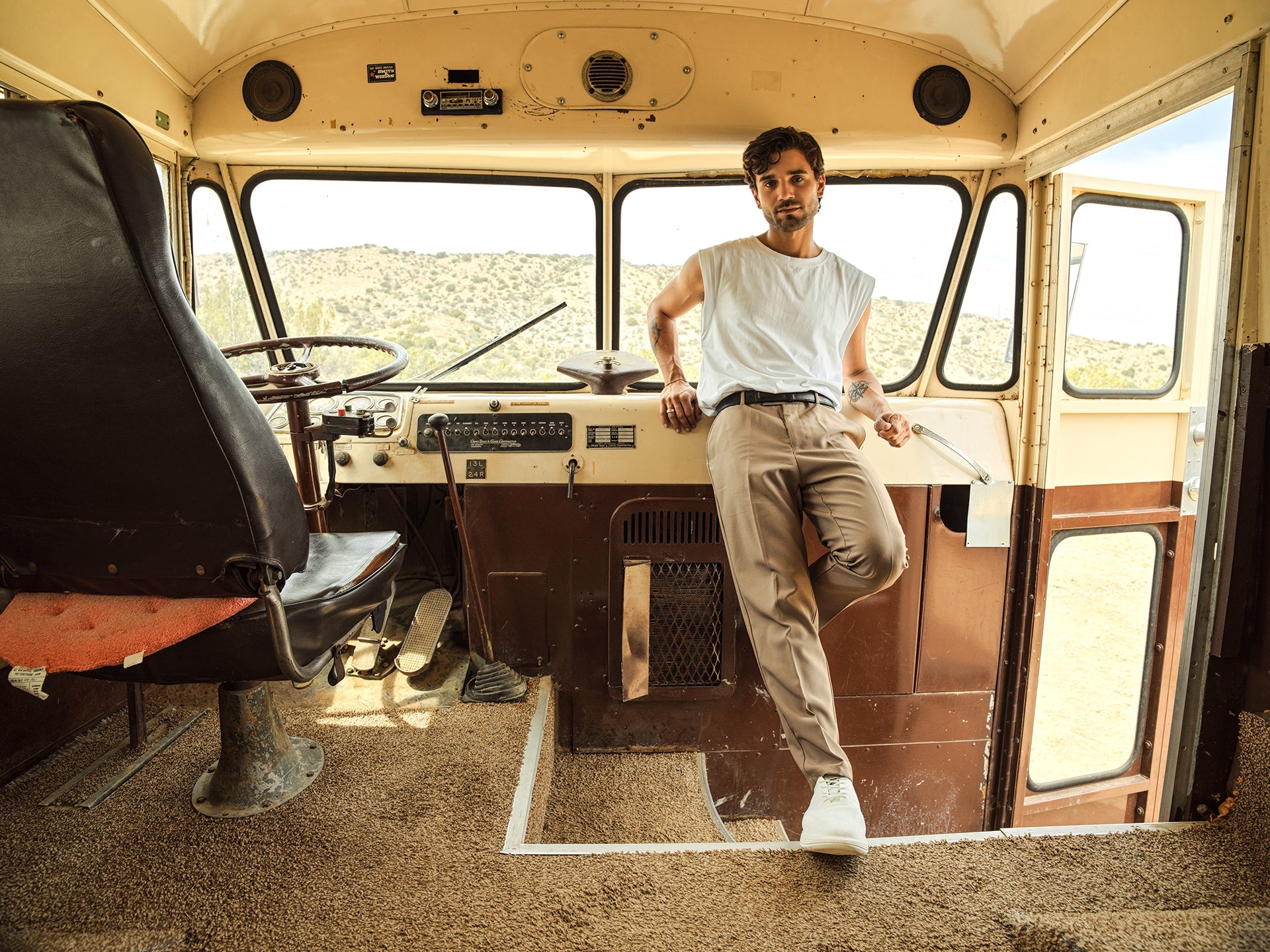 X2633 - 2.8 Inches Taller (White) - Lace Up Casual Men's Walker Shoes