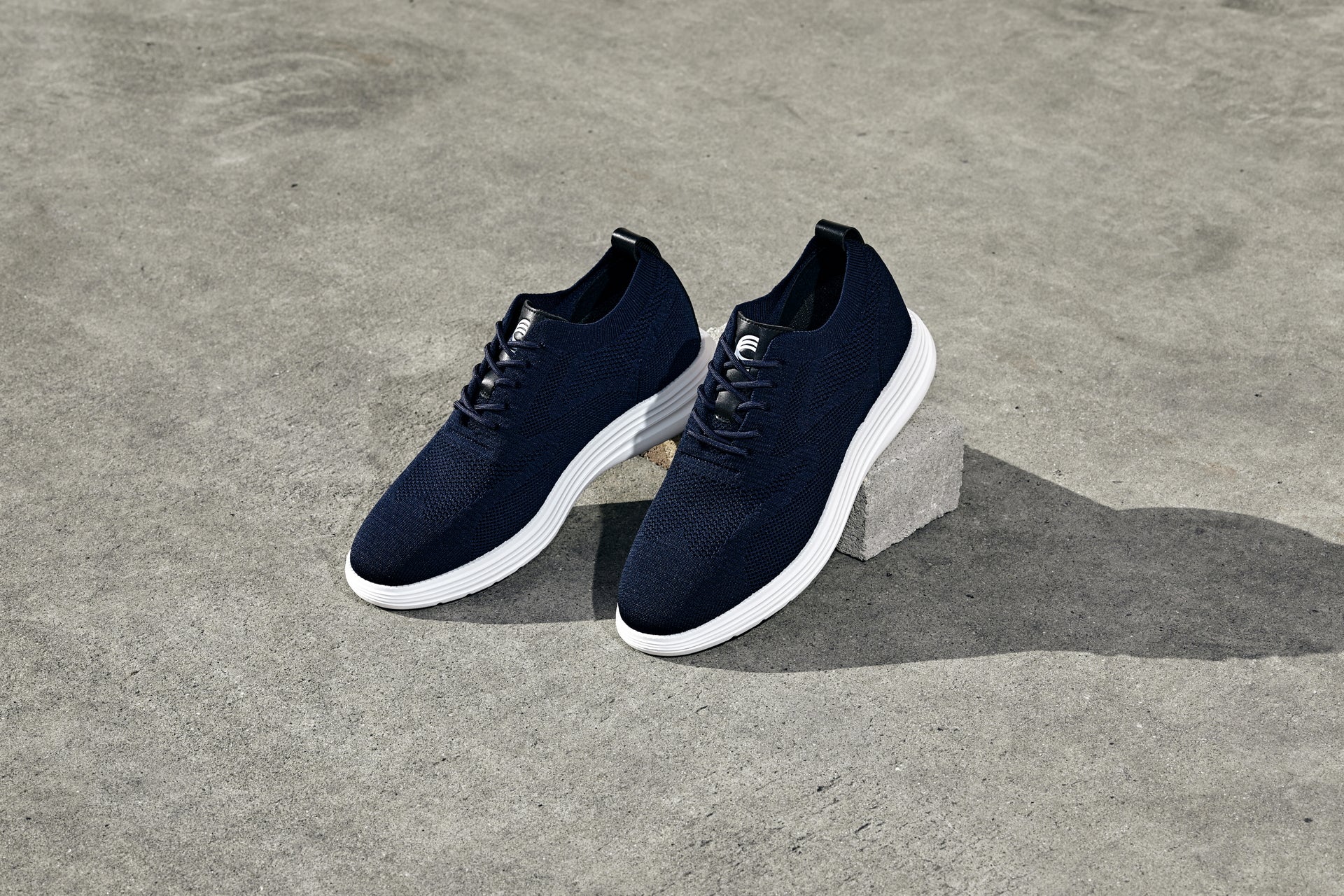 X2634 - 2.8 Inches Taller (Night Blue) - Lace Up Casual Men's Walker Shoes