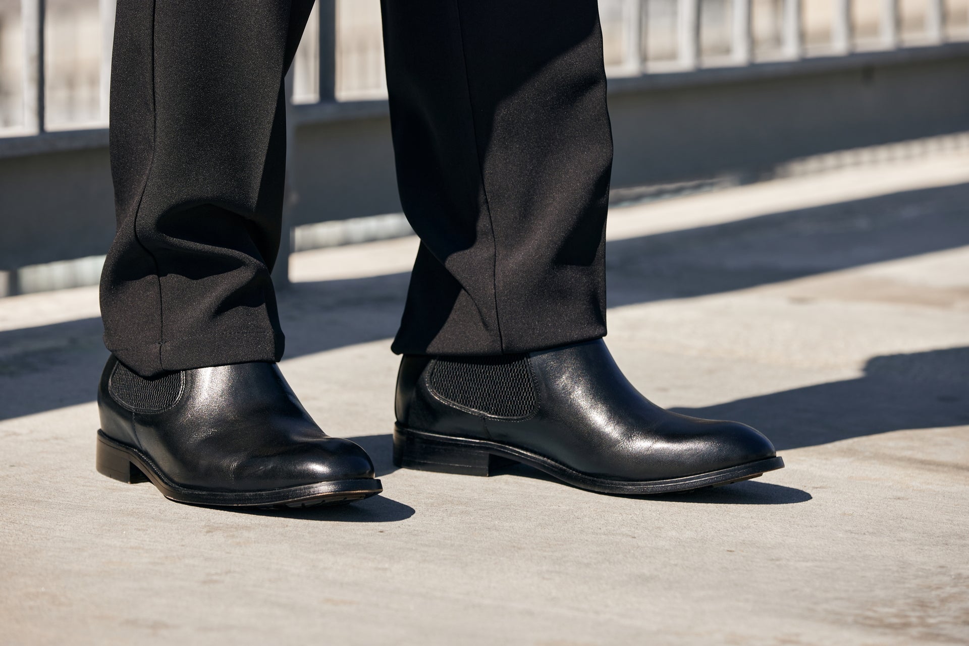 Y72230 - 2.8 Inches Taller (Black) - Chelsea Men's Boots
