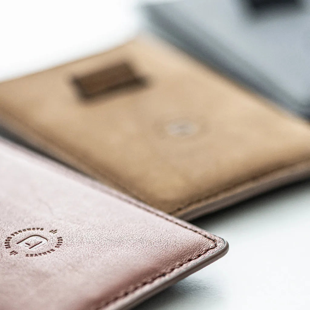 A10 Pull Pocket Adapter Wallet