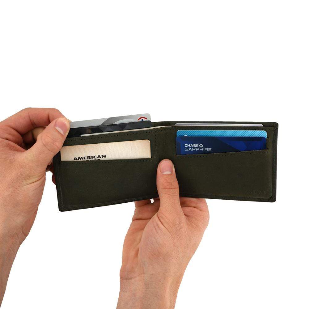 The Ambassador – Slim RFID-Blocking Bifold Wallet