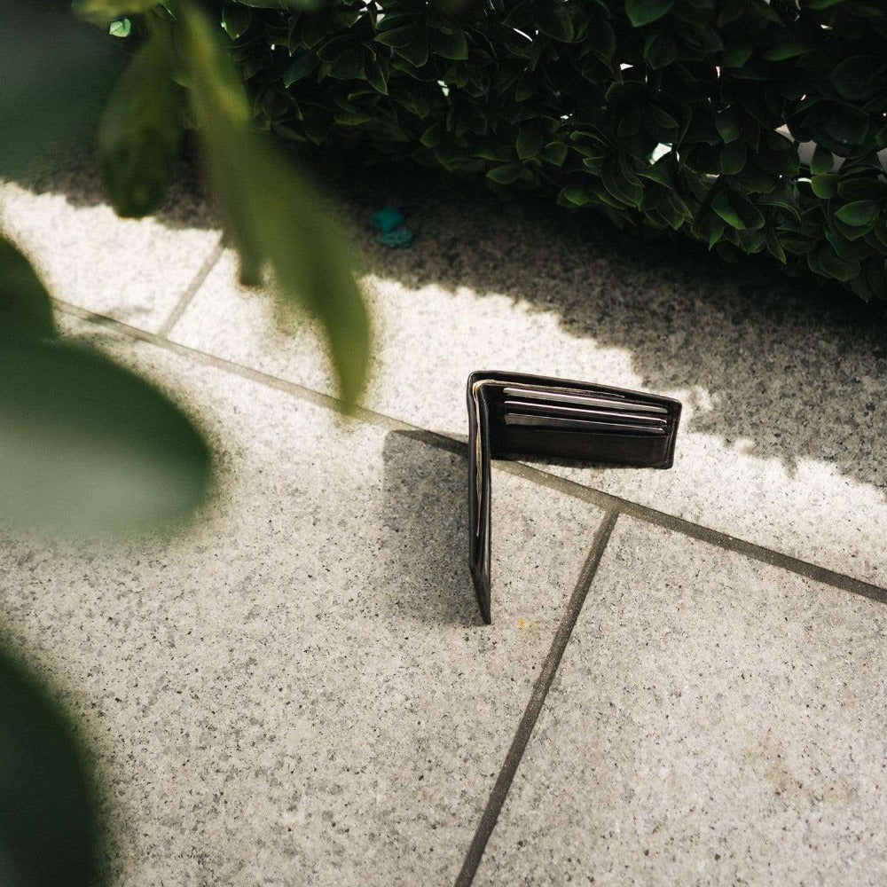 The Diplomat – Men's Slim RFID Bifold Wallet