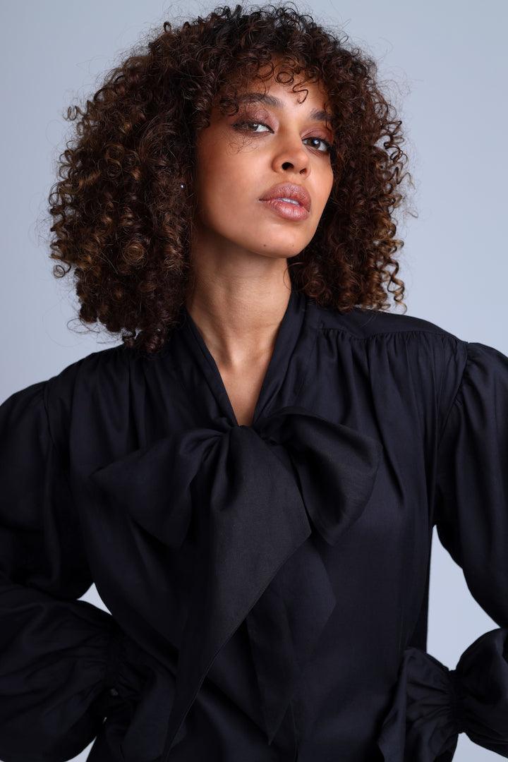 Protagonista Tencel Bow-Tie Black Blouse With Voluminous Airy Sleeves