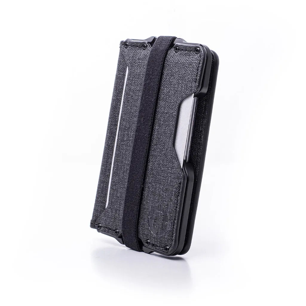 D03 DAPPER™ Bifold Wallet