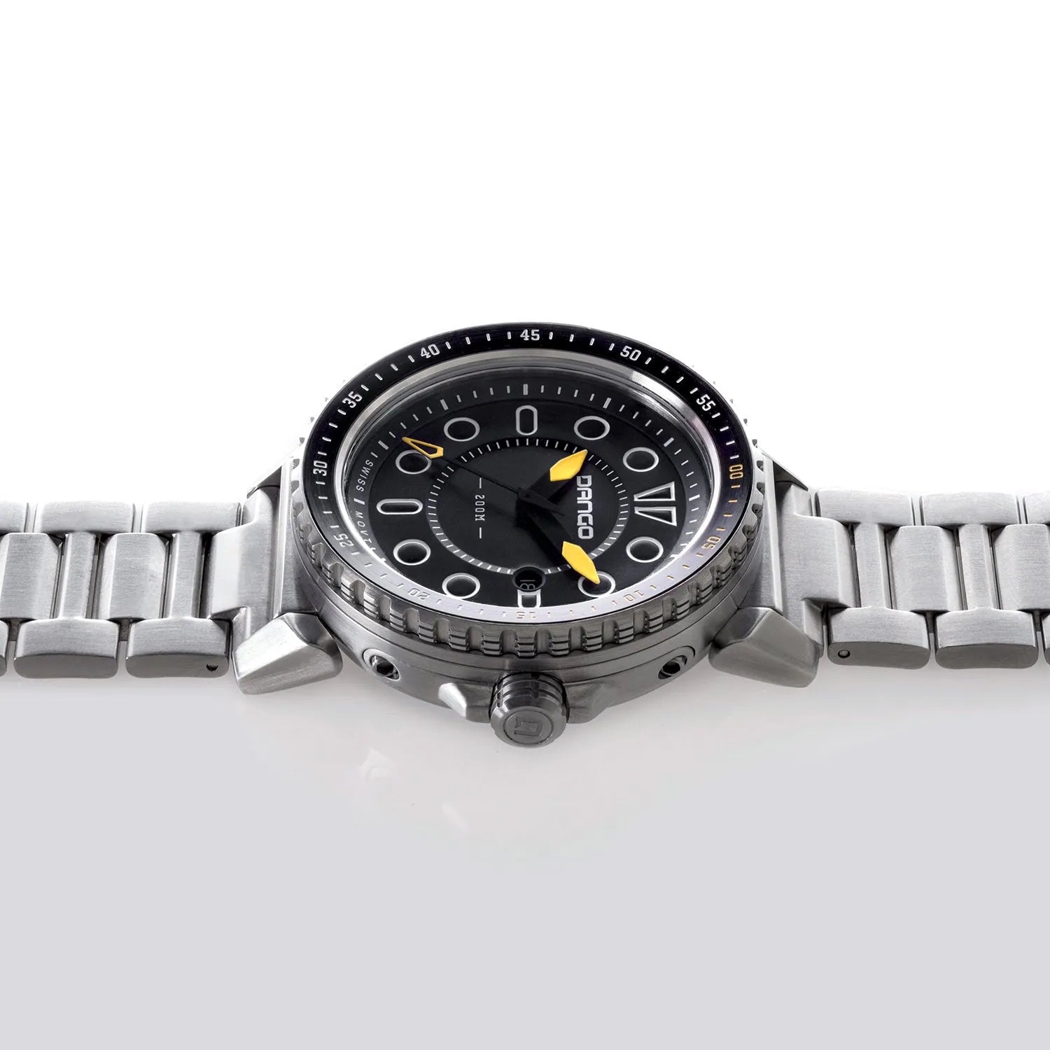 DV-01 - Dive Men's Watch with Metal Bracelet & Micro Adjustment Buckle