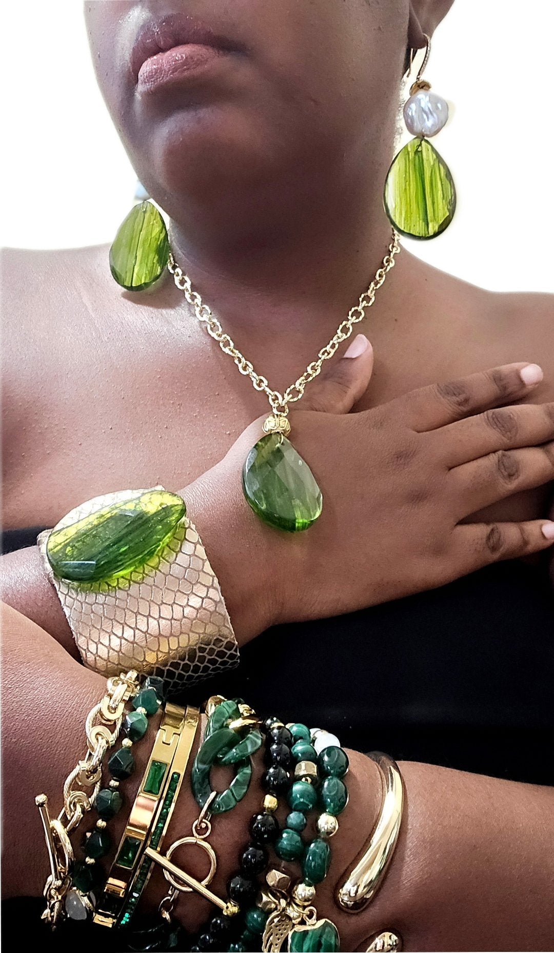 Green Amber Jewelry Set