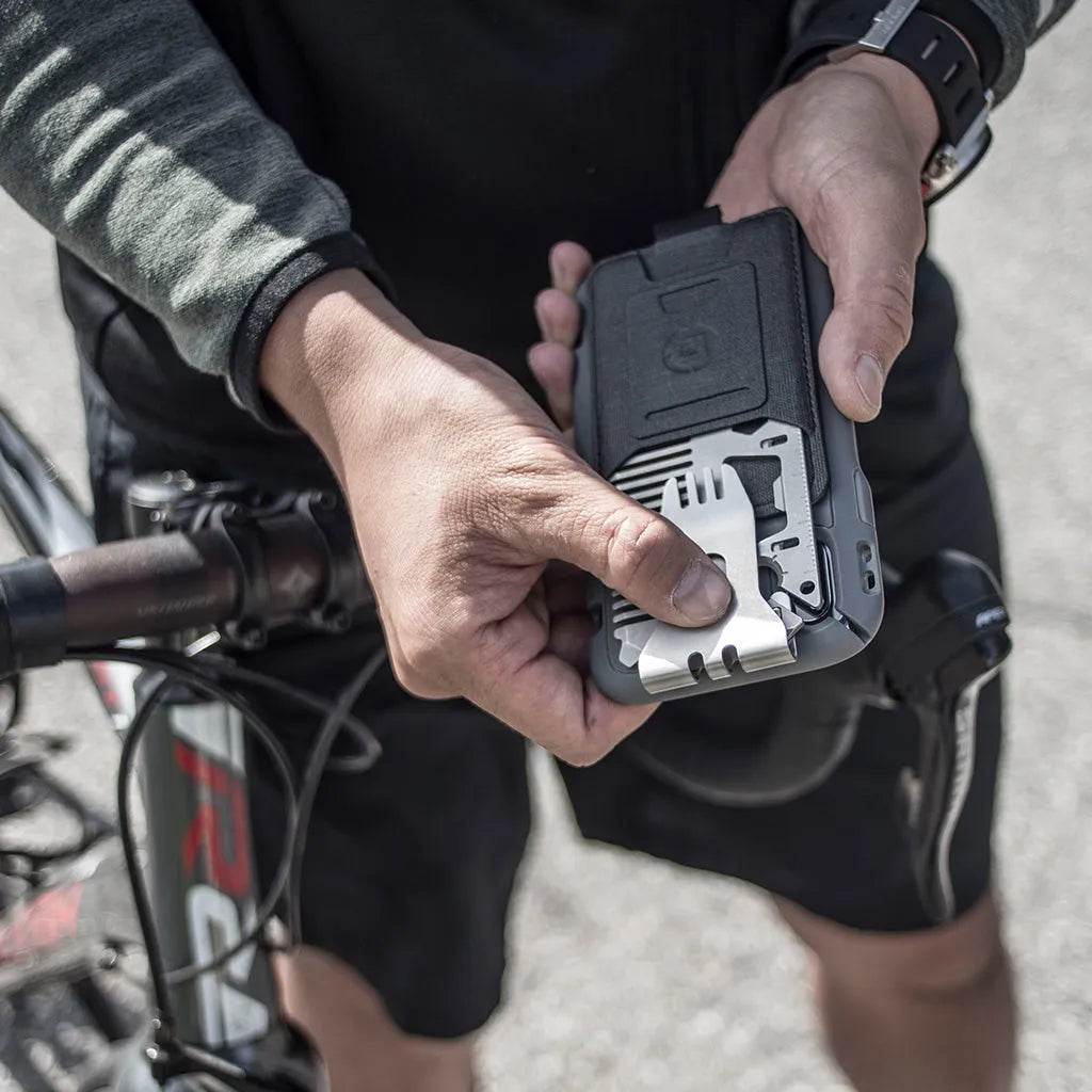 MT03 Comb & Clip Multi-Tool