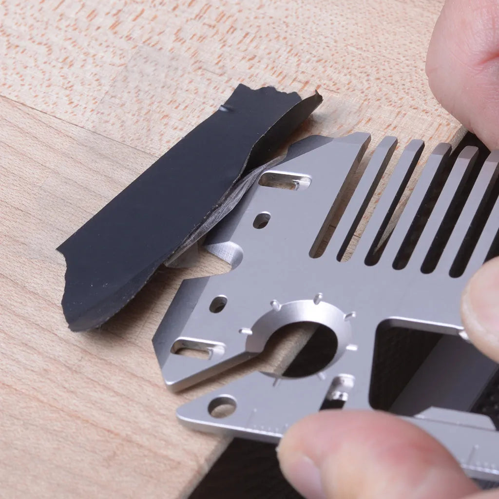 MT03 Comb & Clip Multi-Tool