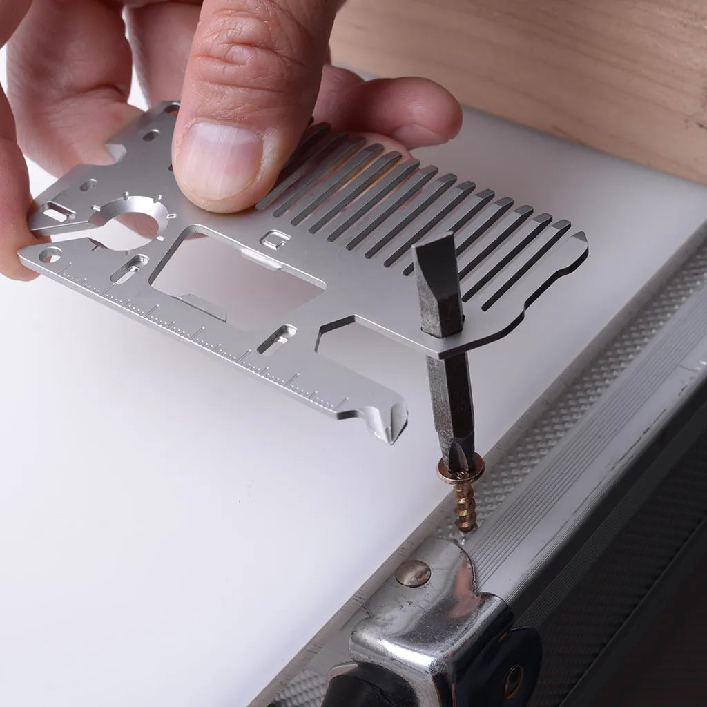 MT03 Comb & Clip Multi-Tool