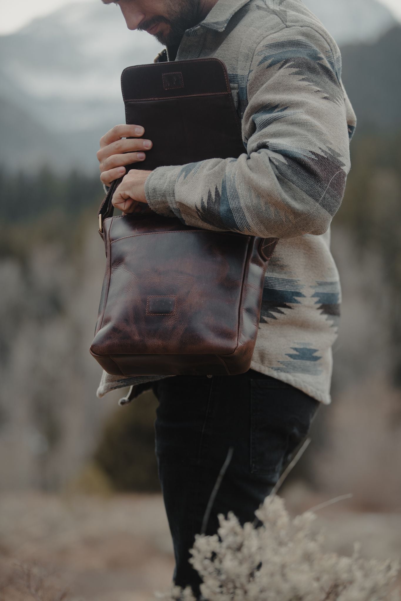 Cordova Messenger Bag