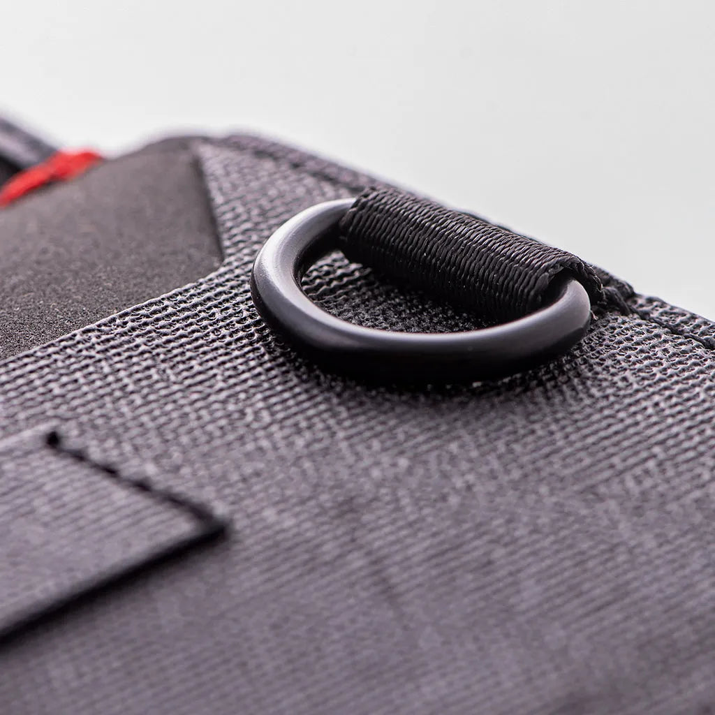 P01 Pioneer™ Travel Wallet
