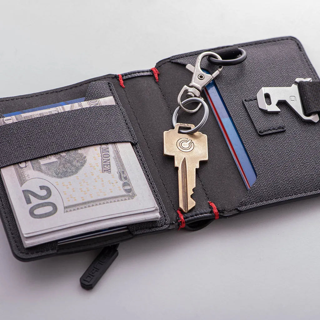 P01 Pioneer™ Travel Wallet