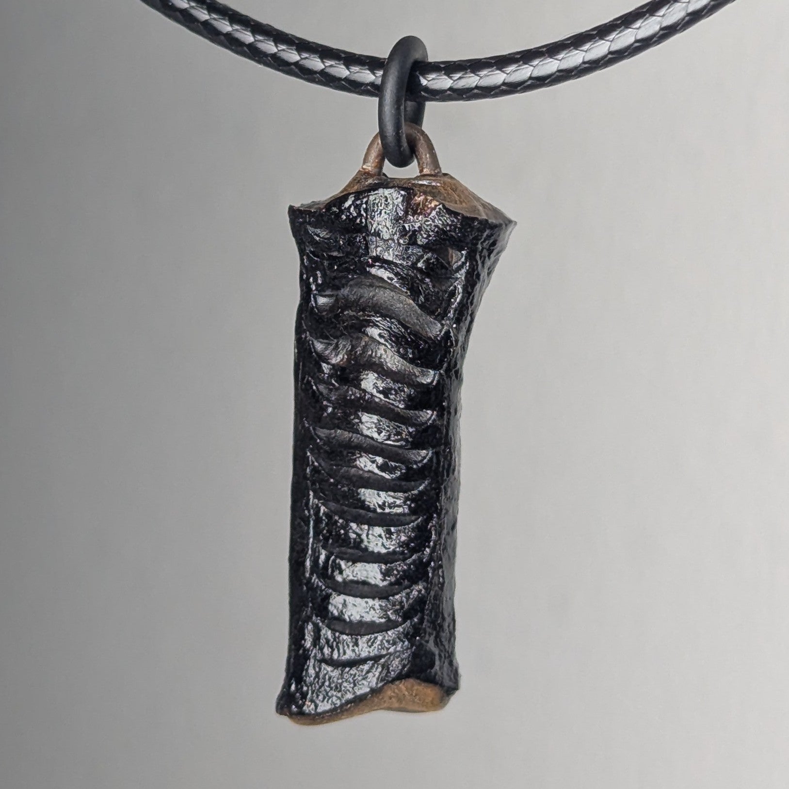 Calyra Pendant Necklace