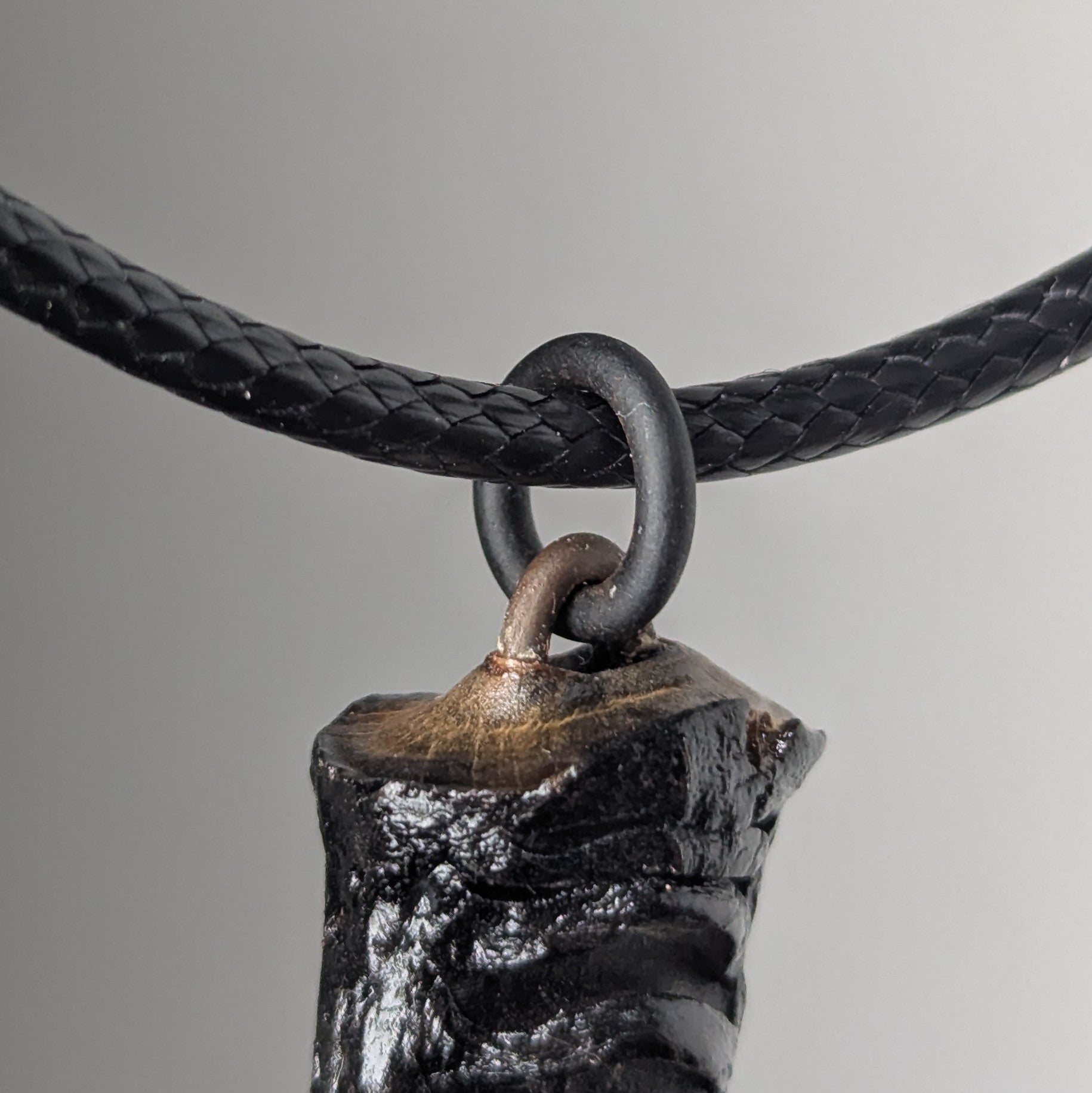 Calyra Pendant Necklace