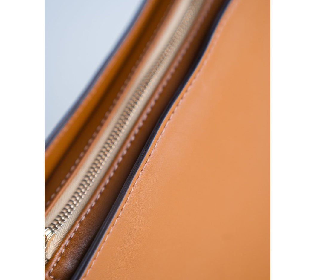 Thafael Crossbody Travel Bag – Anti-Theft, Vegan Cactus Leather (Limited Edition)