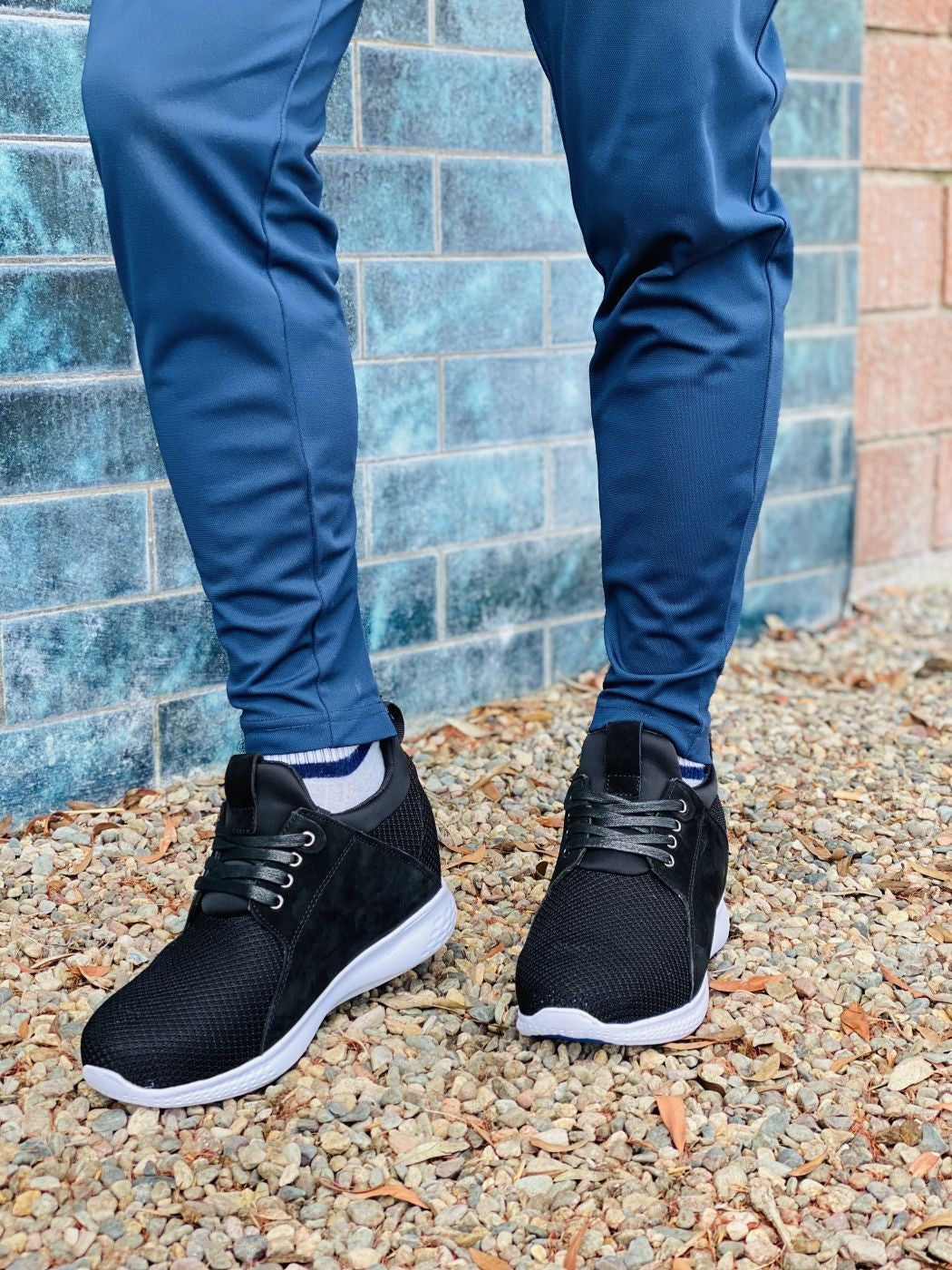 H71922 - Lightweight Elevator Men's Sneakers - 3.2 Inches