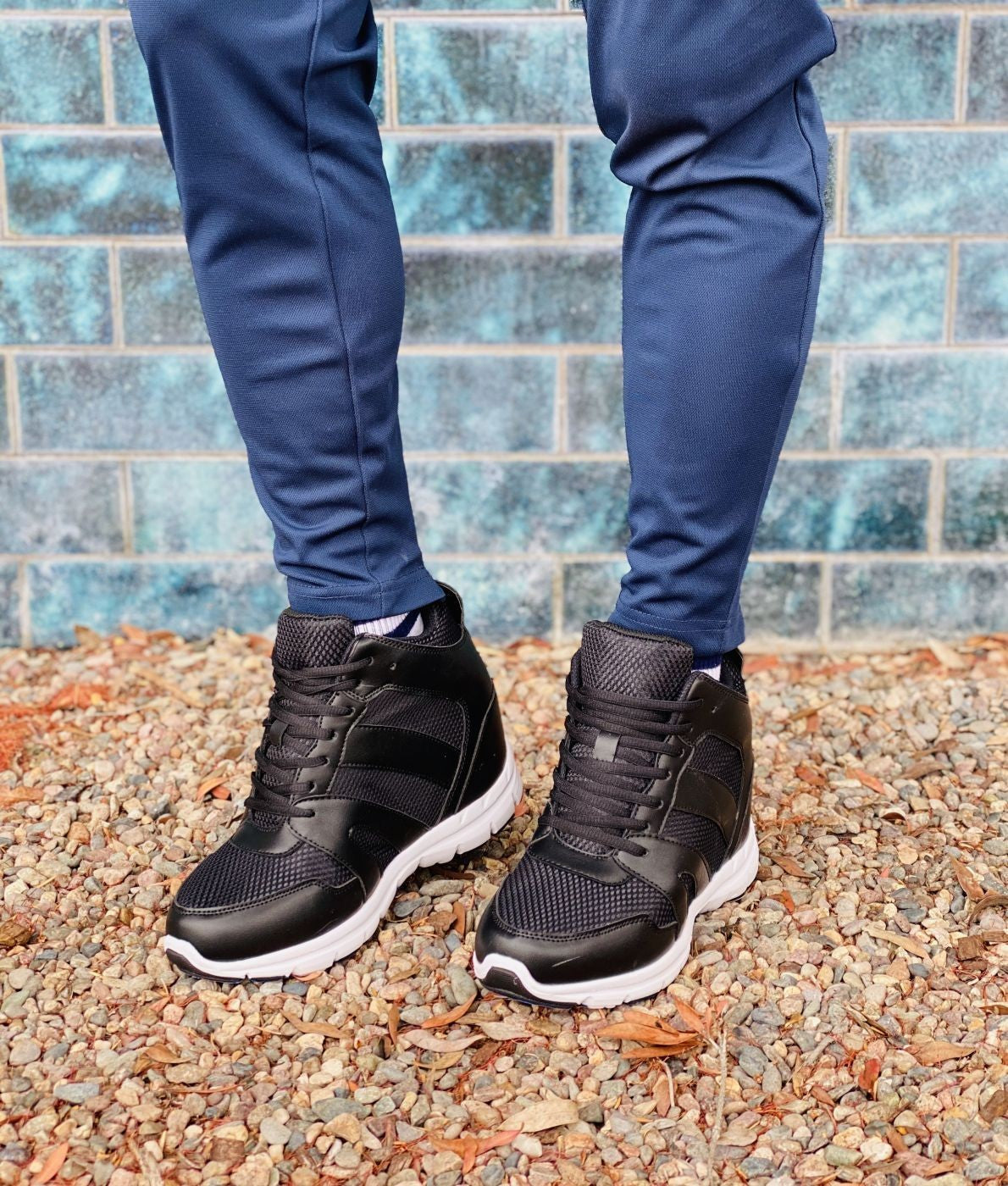 G3330 - 4-Inch Taller Men's Black Elevator Sneakers