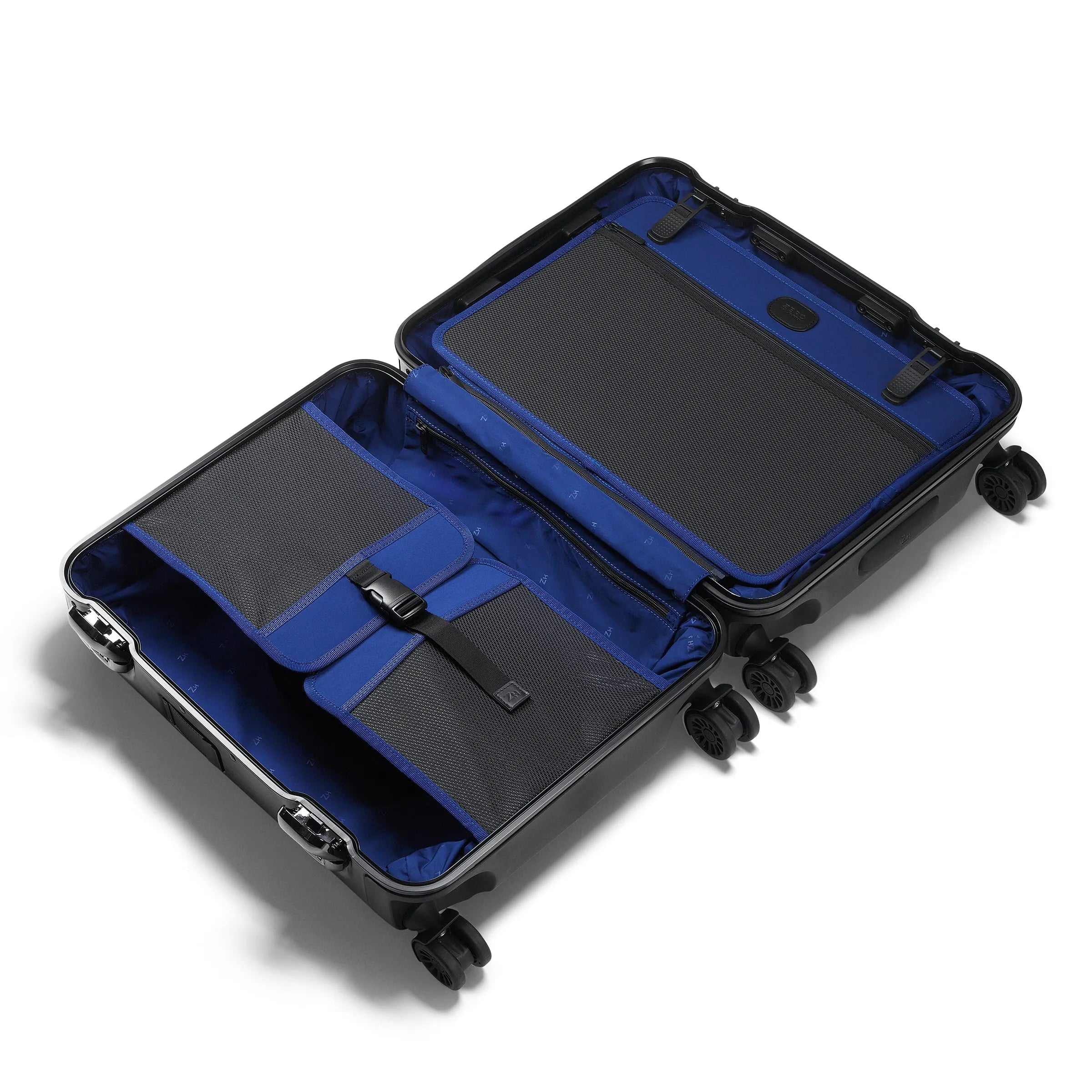 Pursuit Aluminum | Continental Carry-On Suitcase