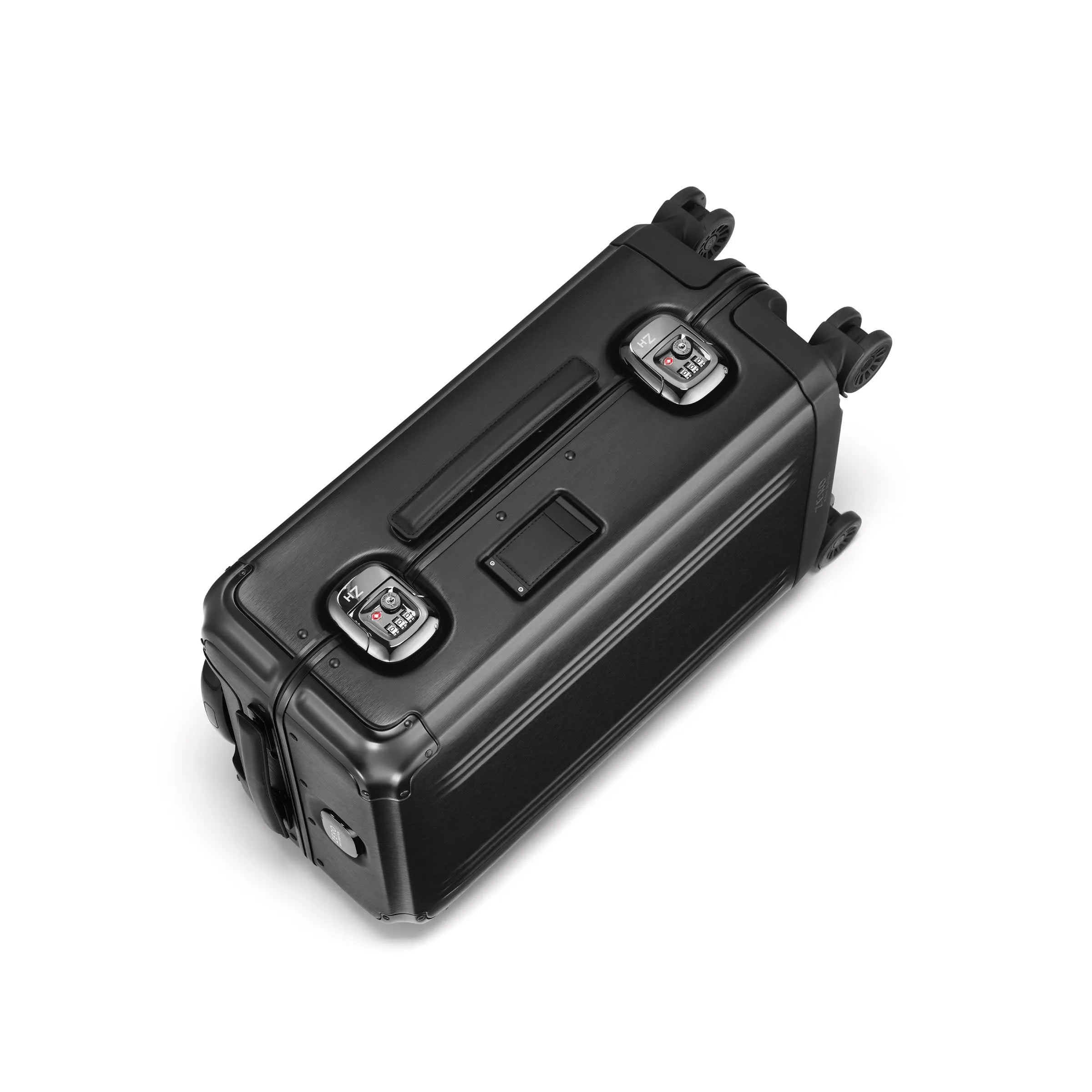 Pursuit Aluminum | International Carry-On Suitcase