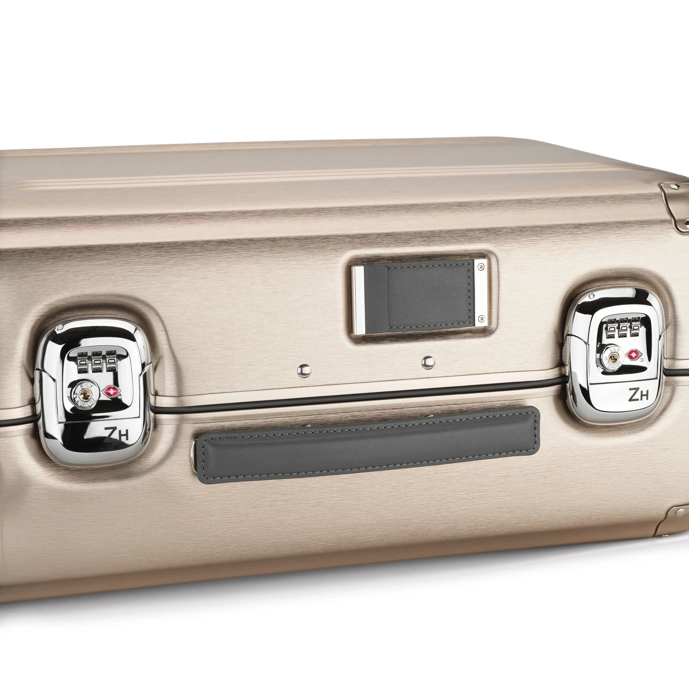 Pursuit Aluminum | Continental Carry-On Suitcase