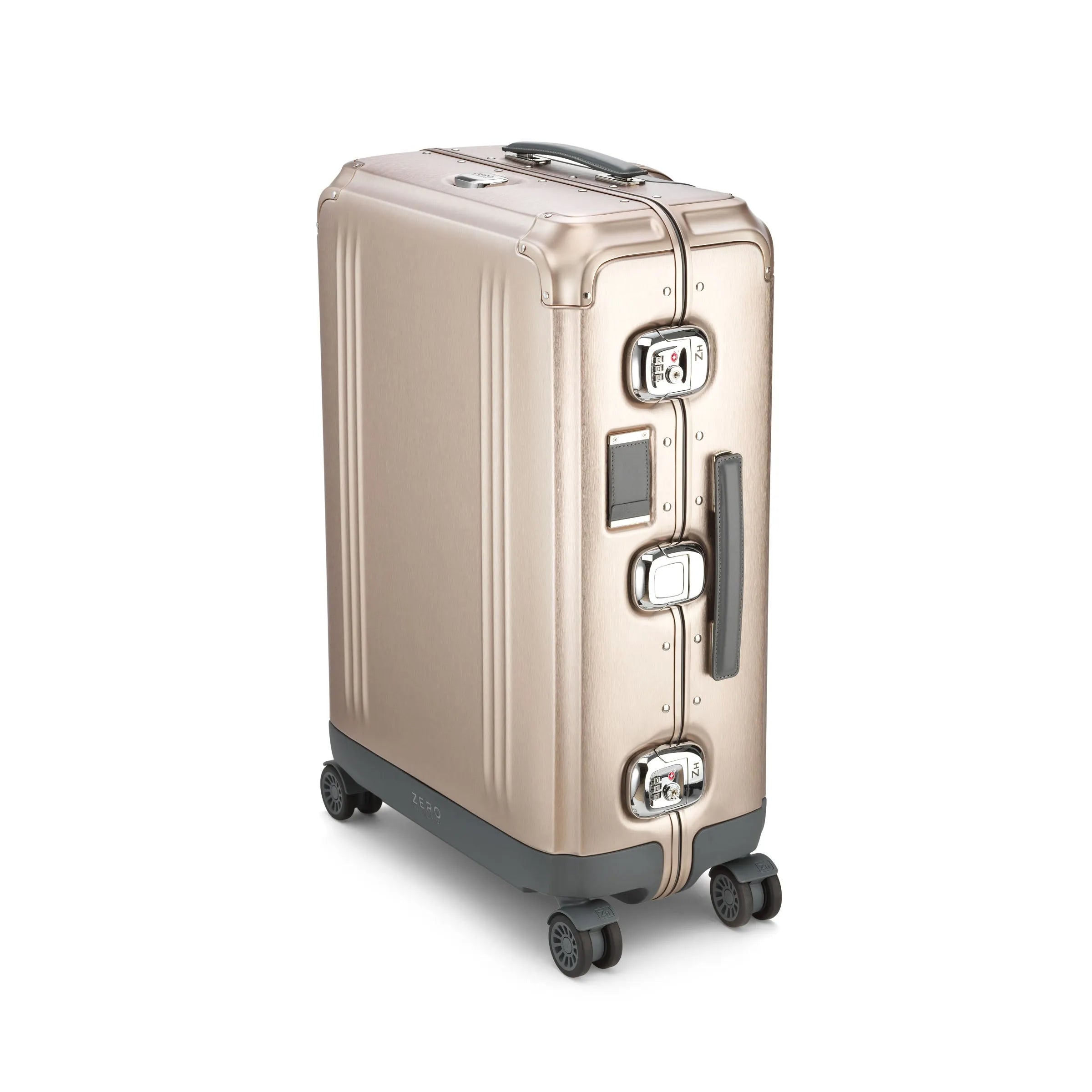 Pursuit Aluminum | Medium Suitcase