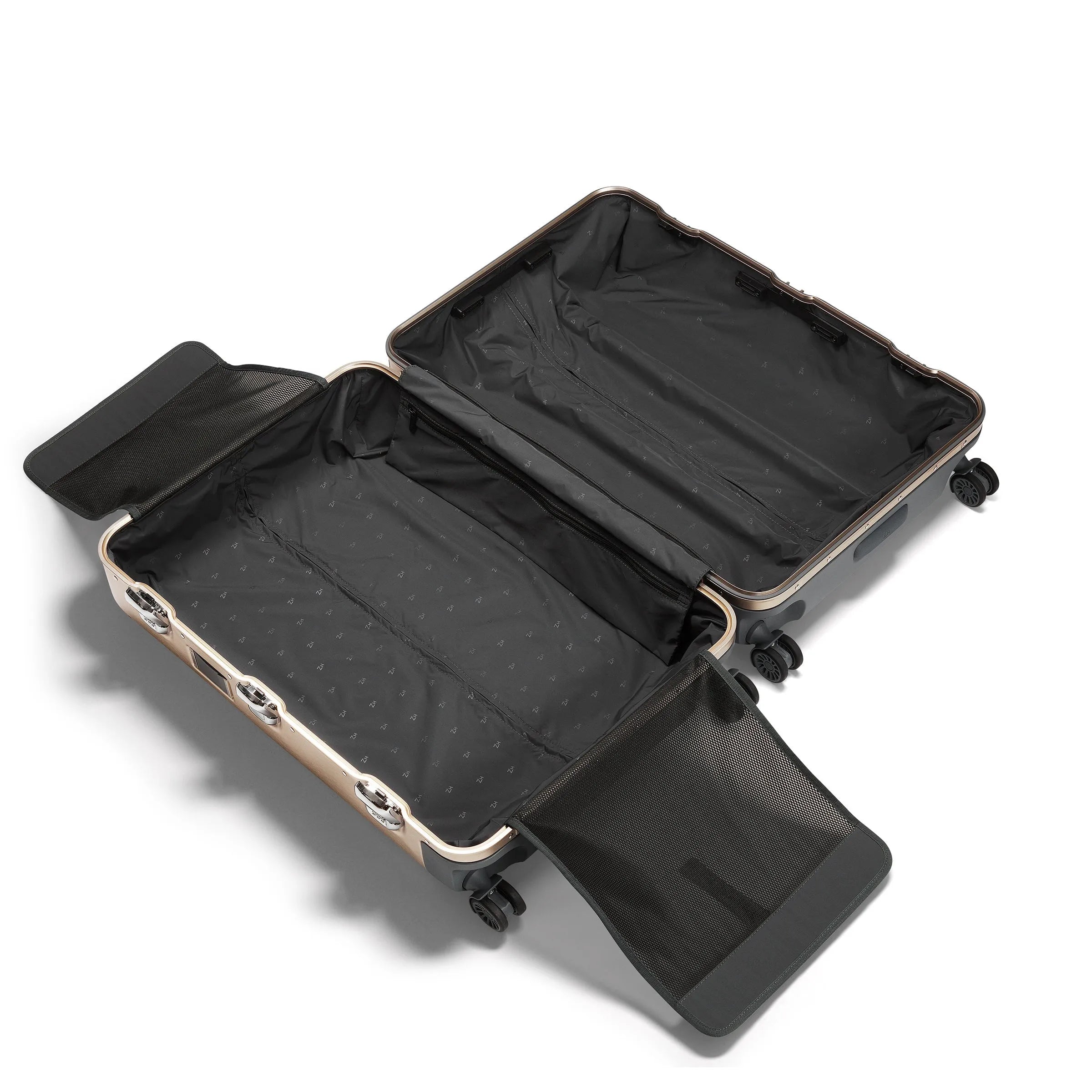 Pursuit Aluminum | Large Suitcase