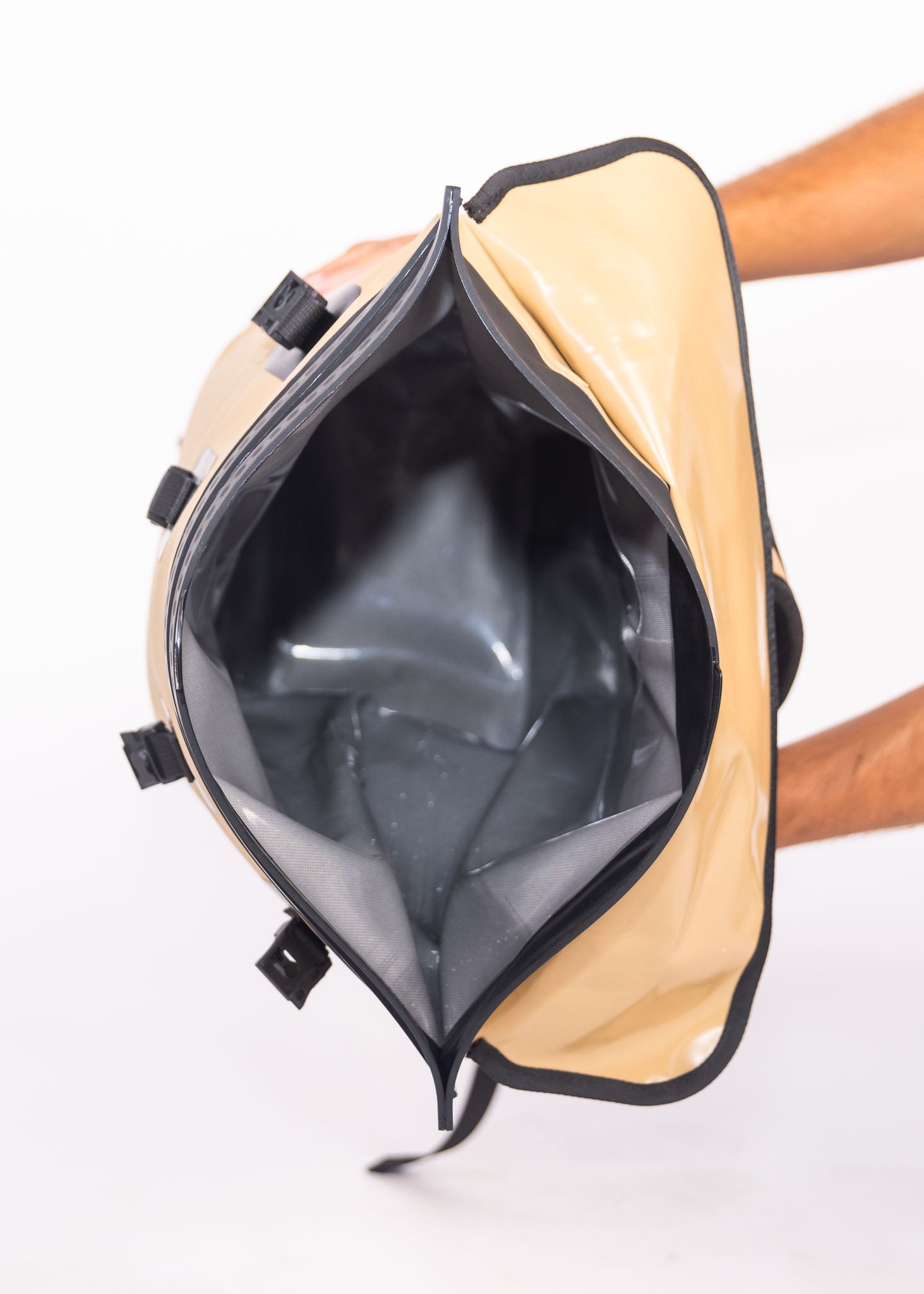 MagnaGuard Auto-Sealing, Waterproof, Floating Backpack Cooler / Dry Bag Combo